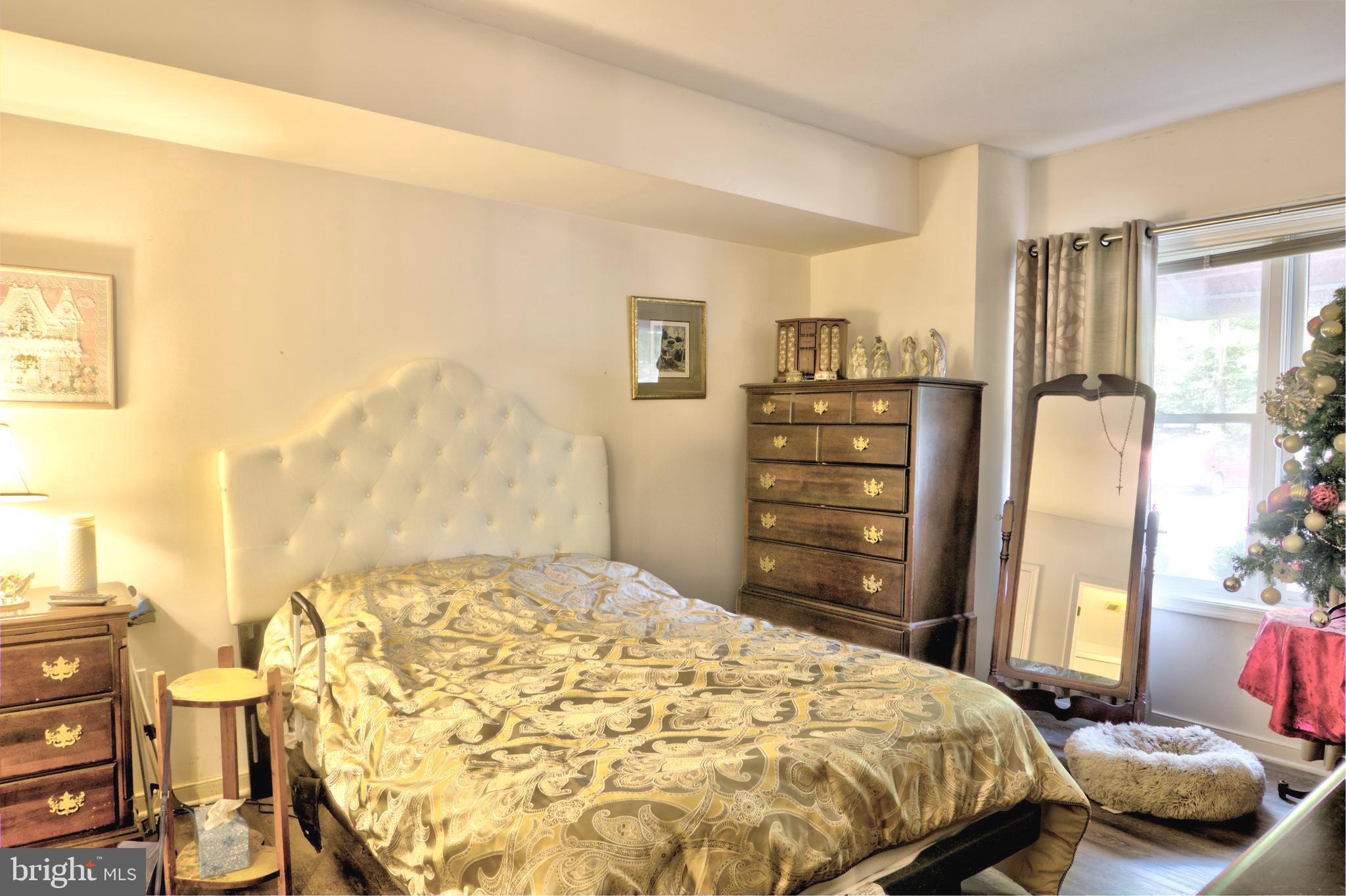 MCKINSEY PARK - Residential