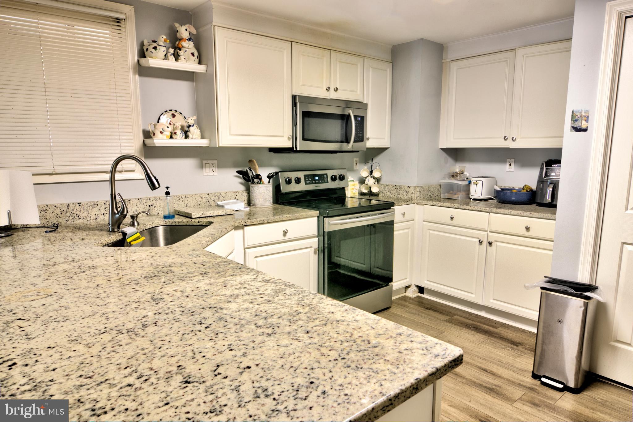 MCKINSEY PARK - Residential