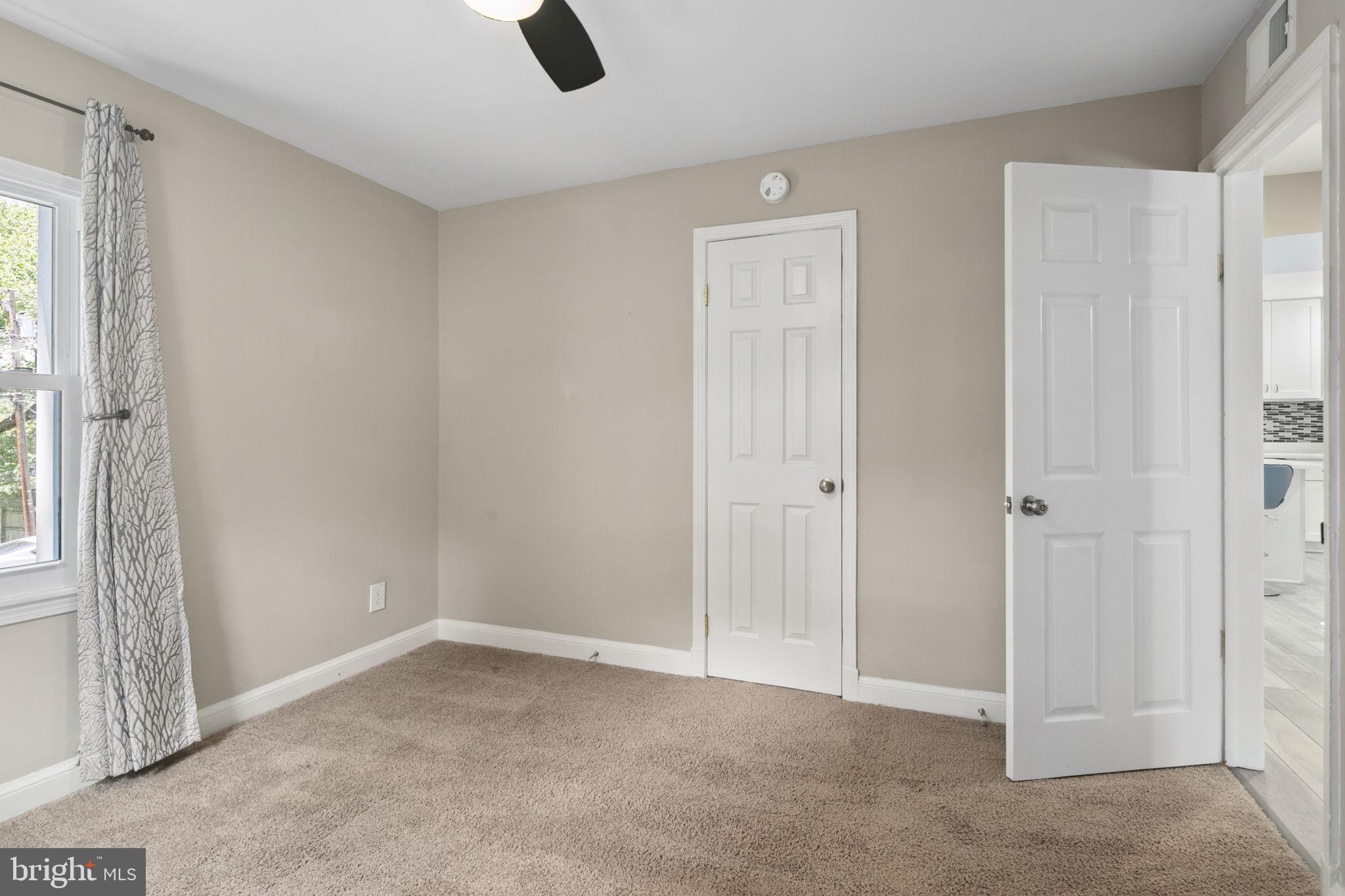 VALLEY VIEW - Residential Lease