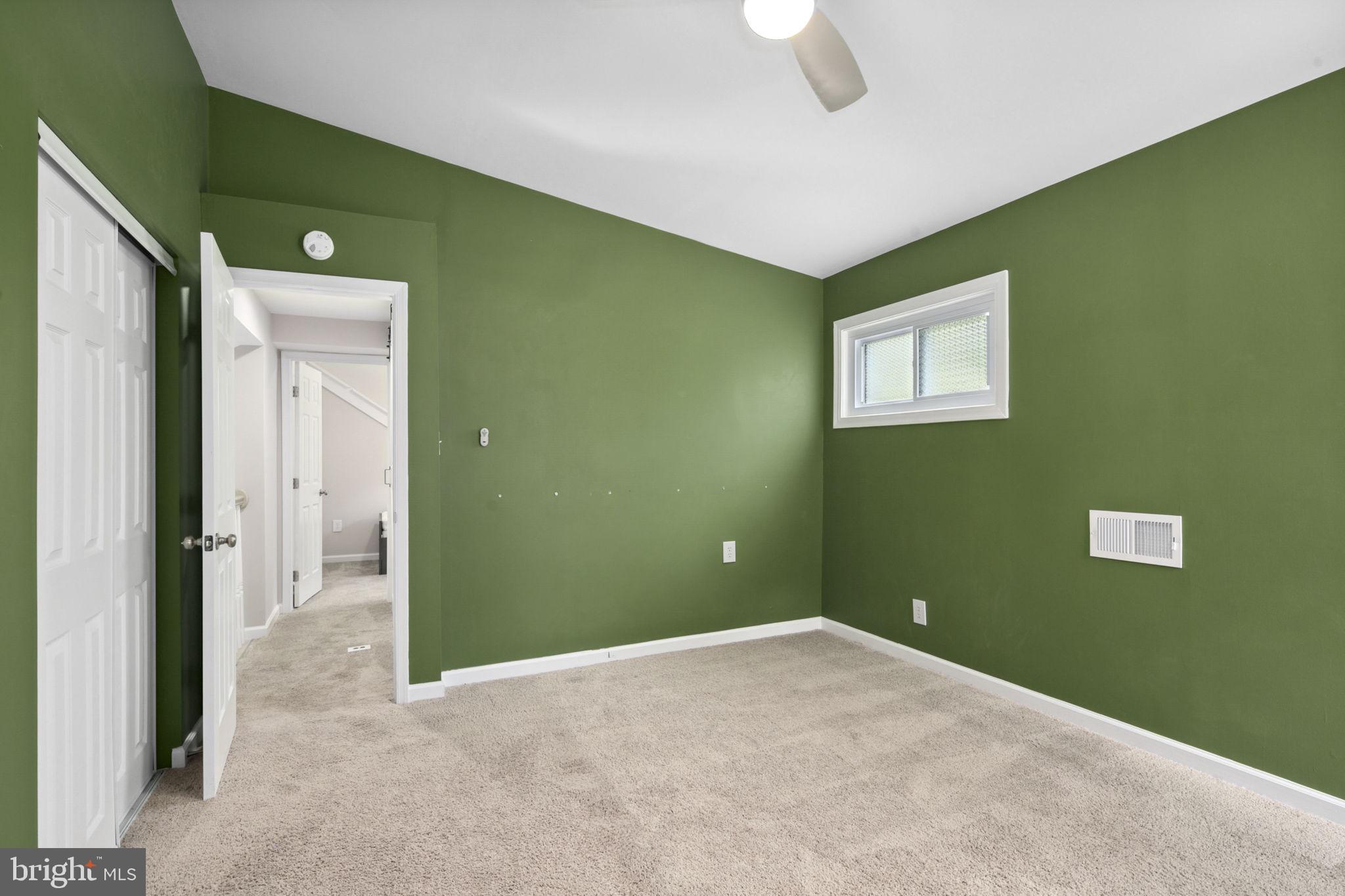 VALLEY VIEW - Residential Lease