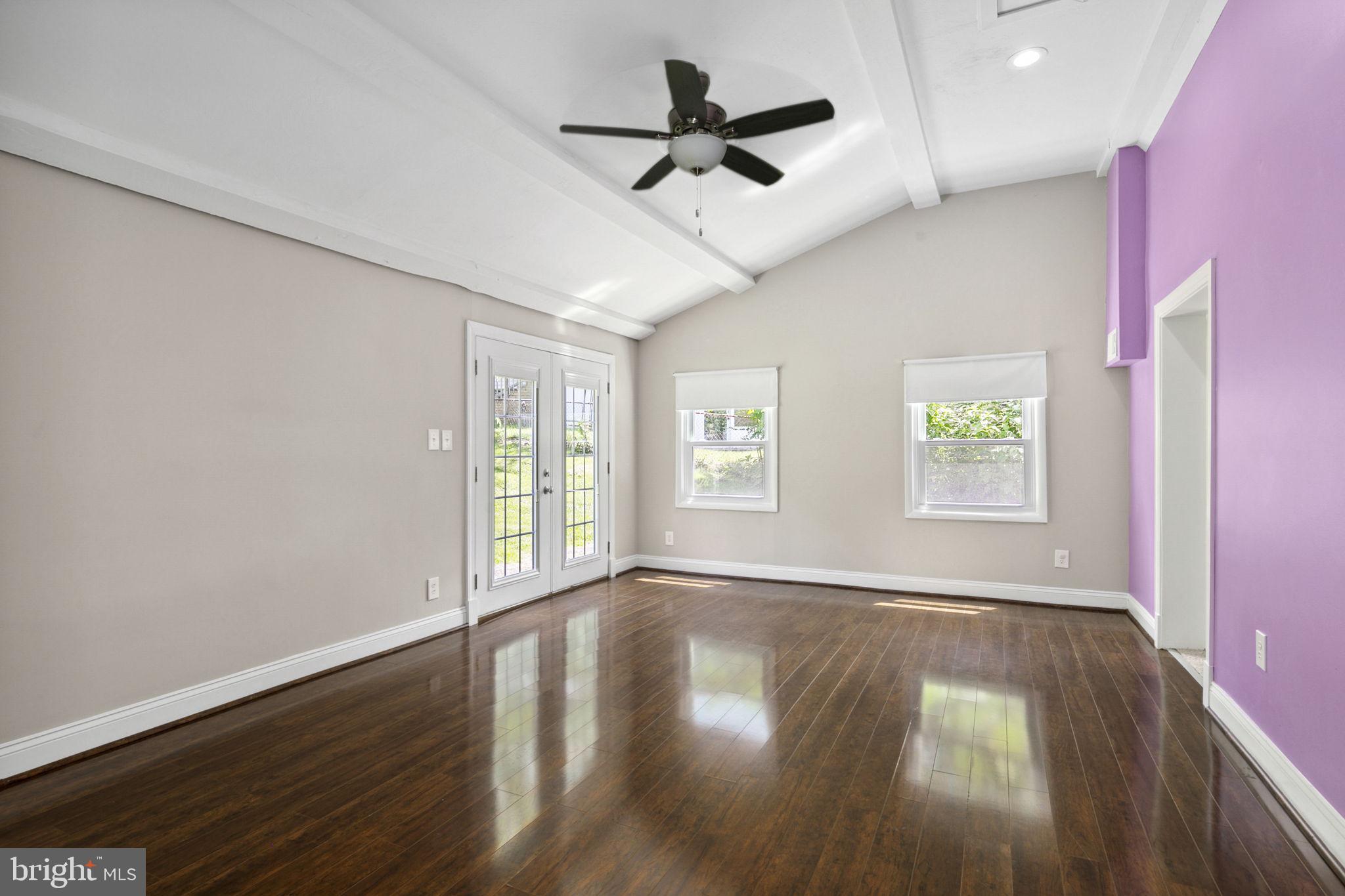 VALLEY VIEW - Residential Lease