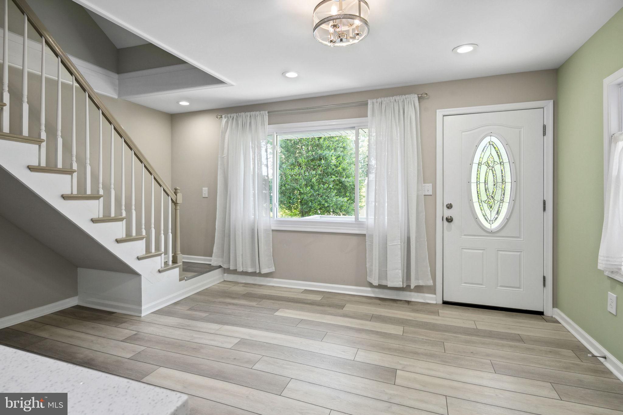 VALLEY VIEW - Residential Lease