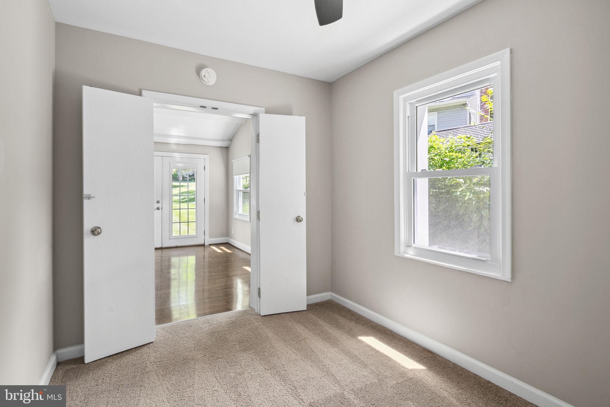 VALLEY VIEW - Residential Lease