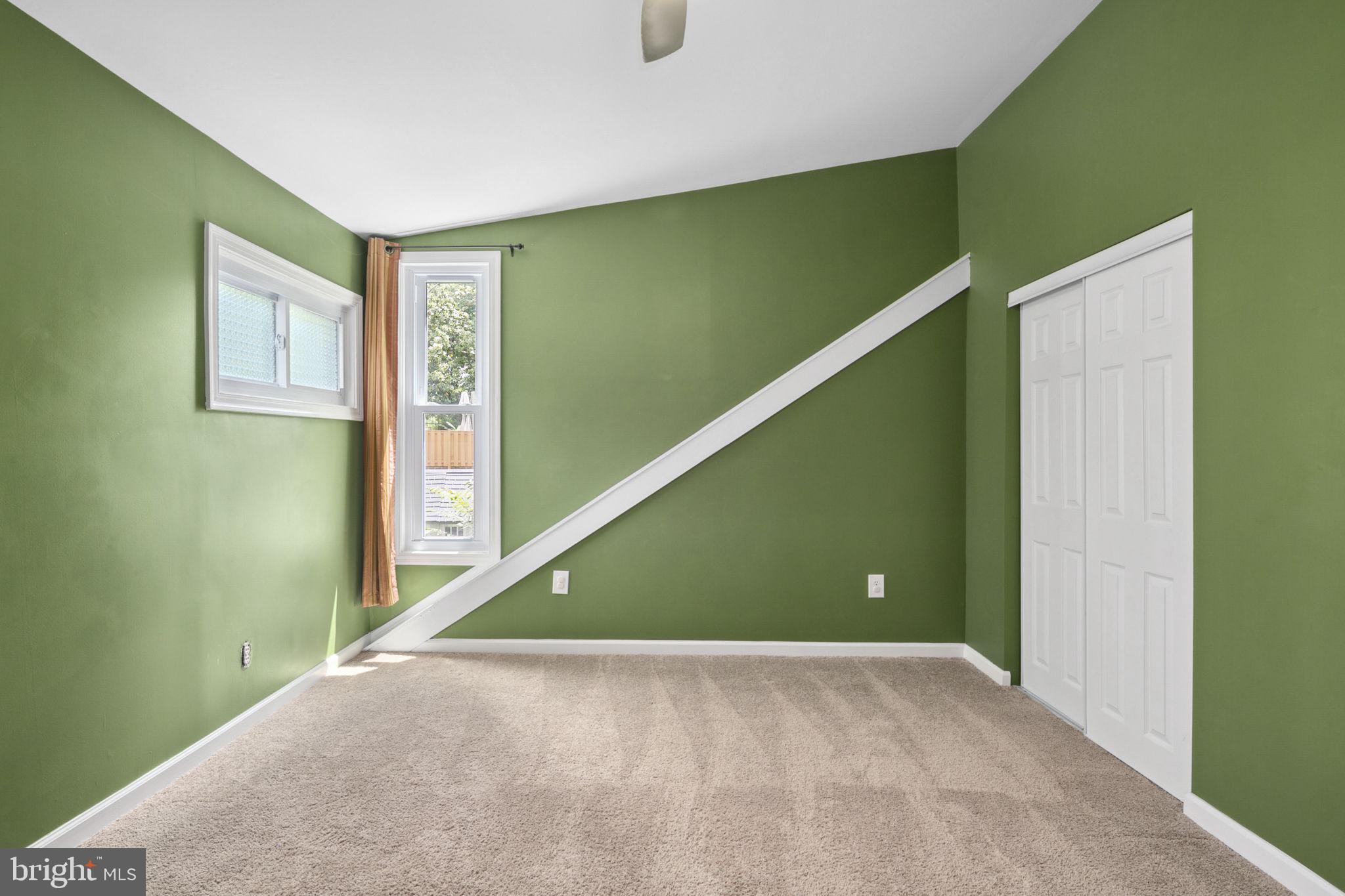 VALLEY VIEW - Residential Lease