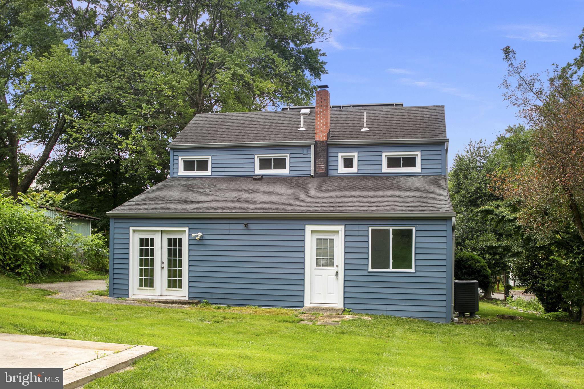 VALLEY VIEW - Residential Lease