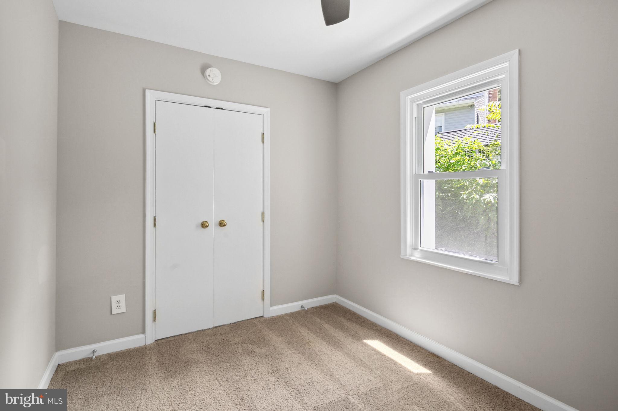 VALLEY VIEW - Residential Lease