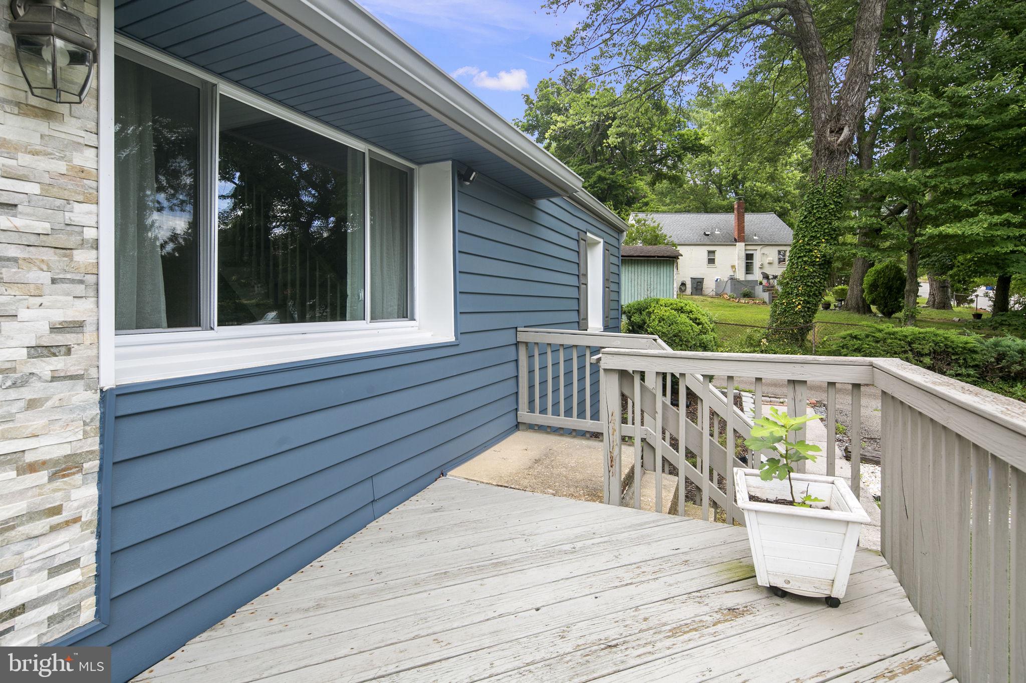 VALLEY VIEW - Residential Lease