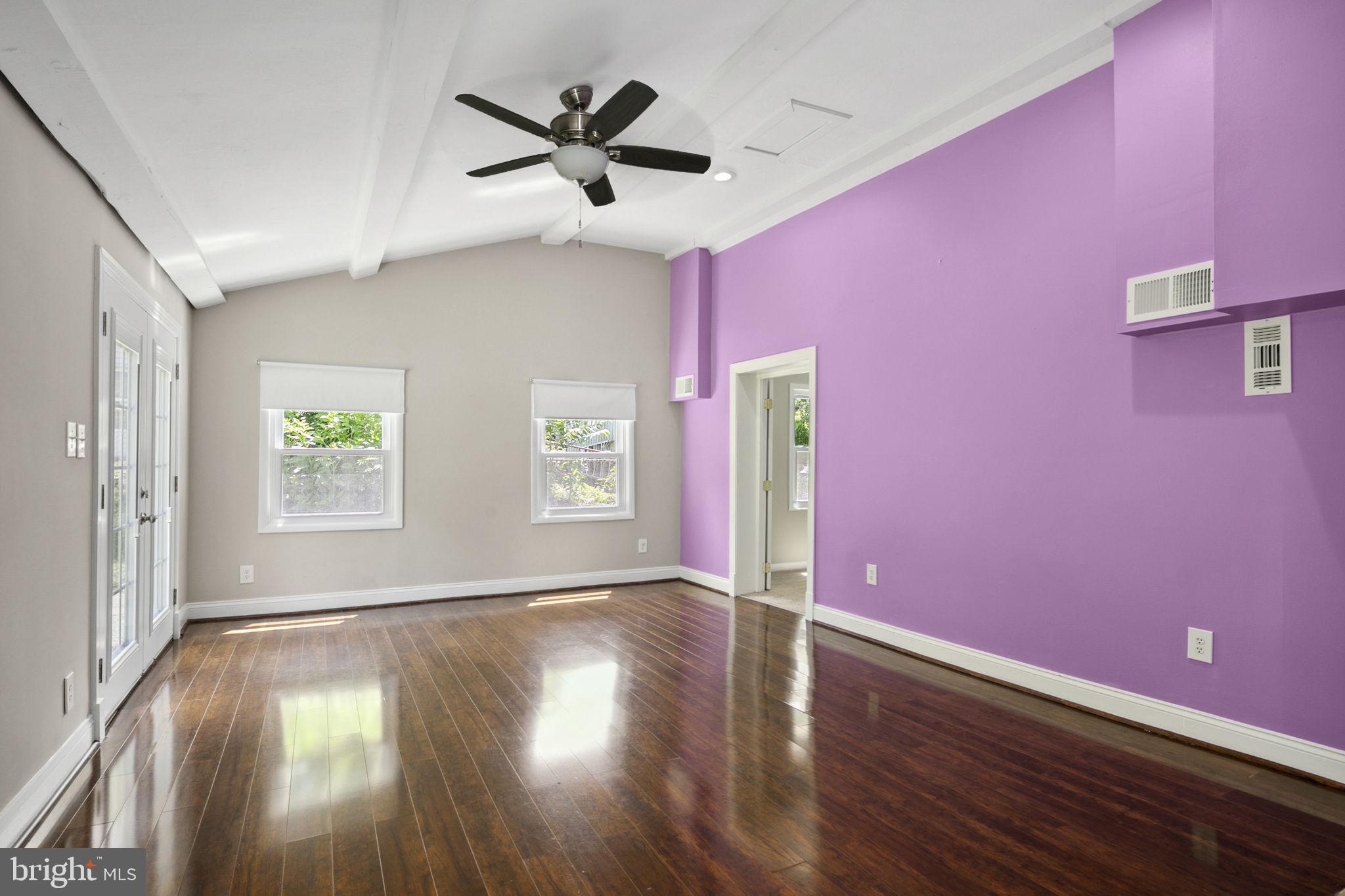 VALLEY VIEW - Residential Lease