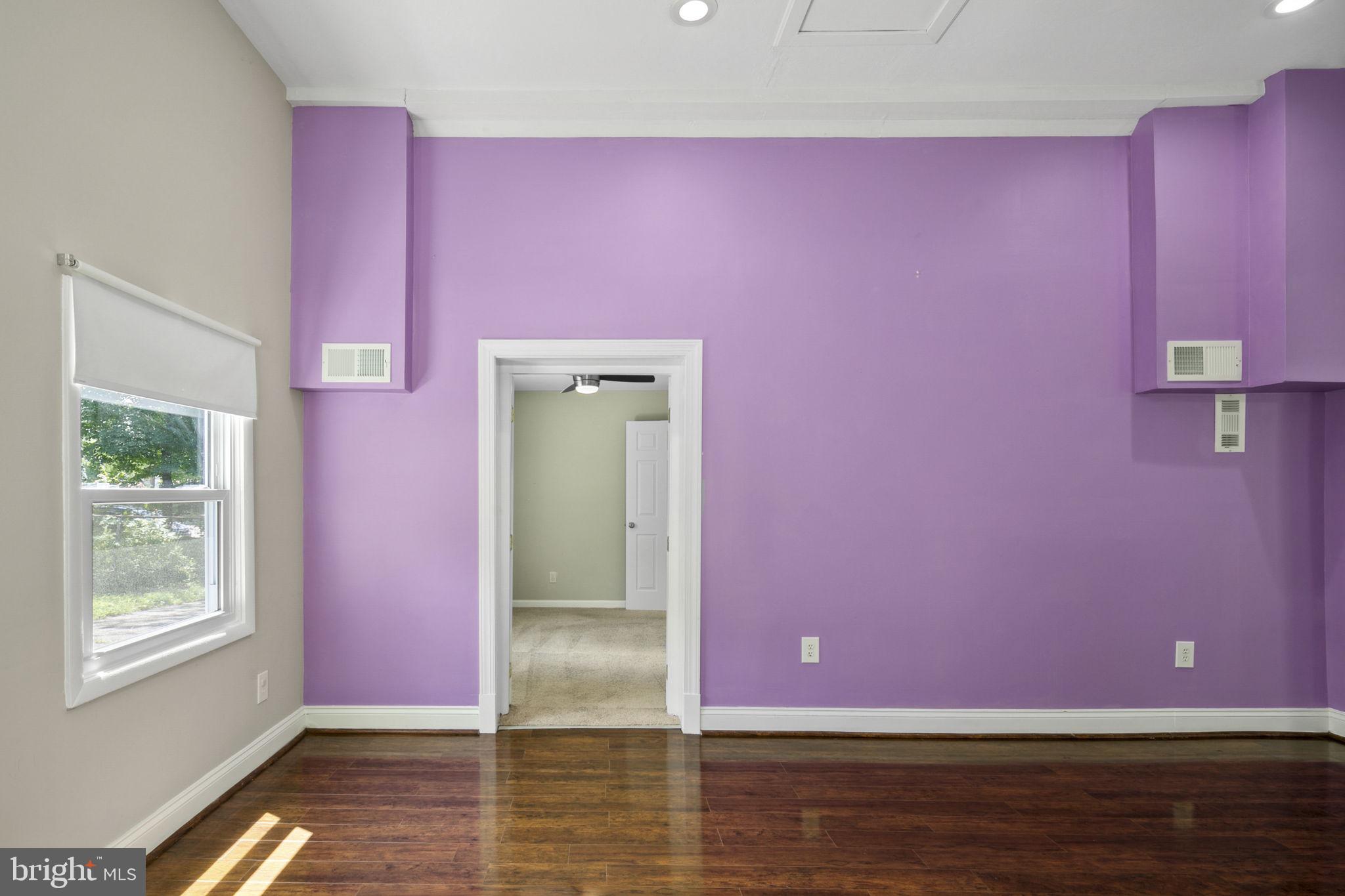 VALLEY VIEW - Residential Lease