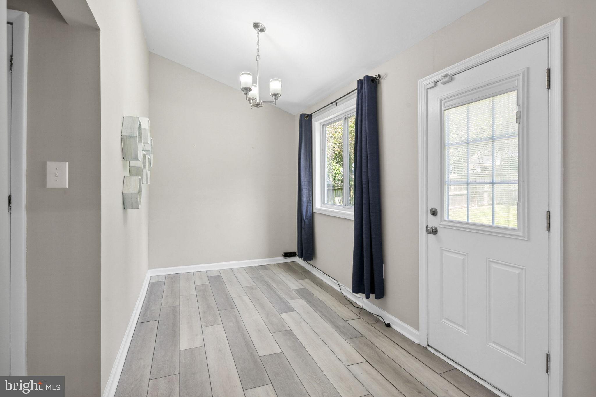 VALLEY VIEW - Residential Lease