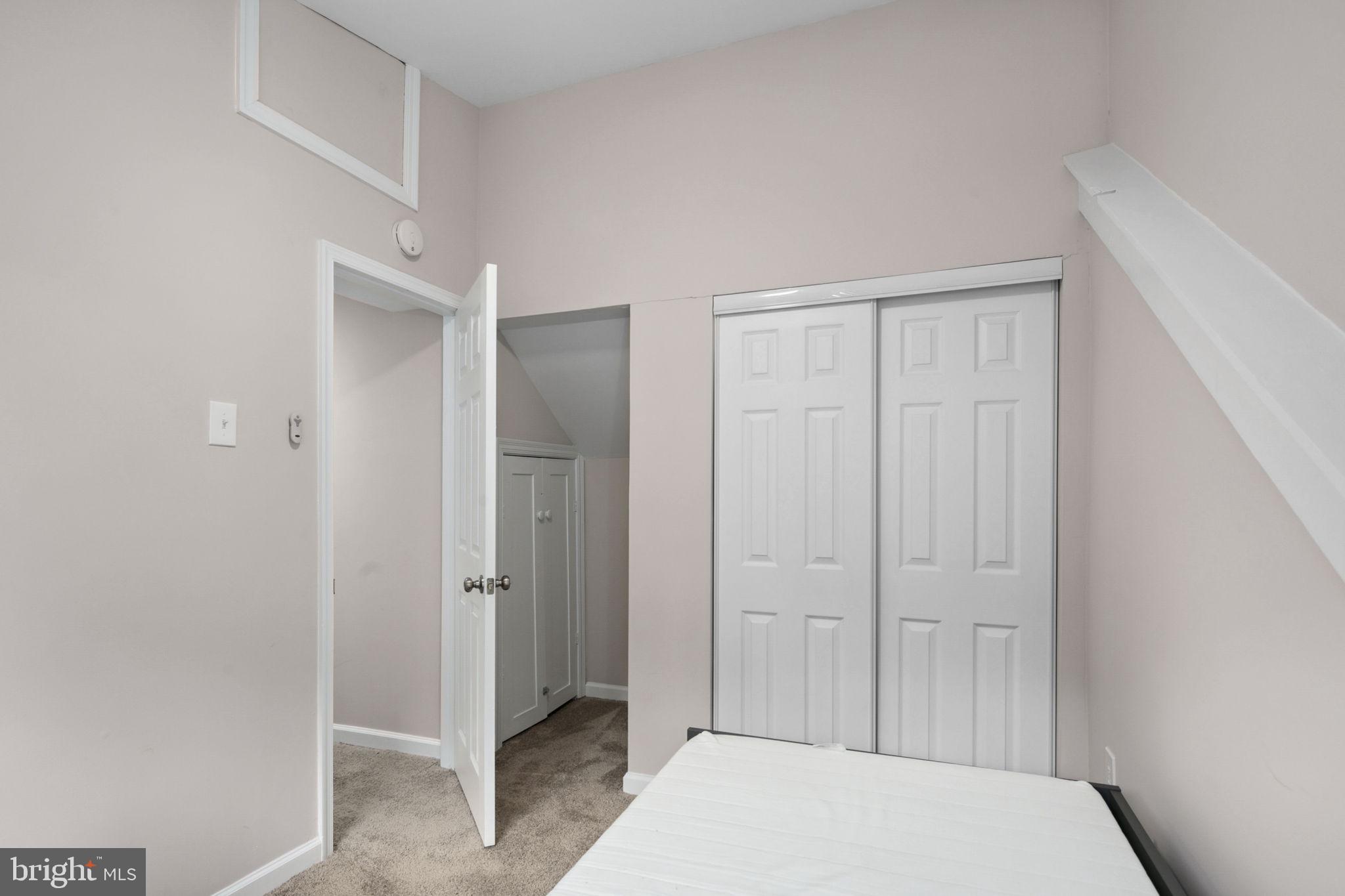 VALLEY VIEW - Residential Lease