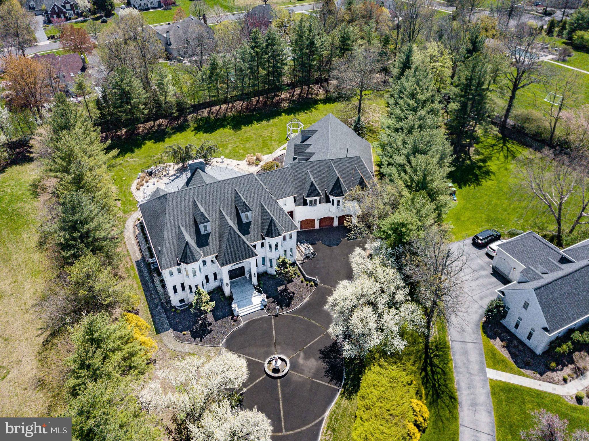PARADISE PINES - Residential