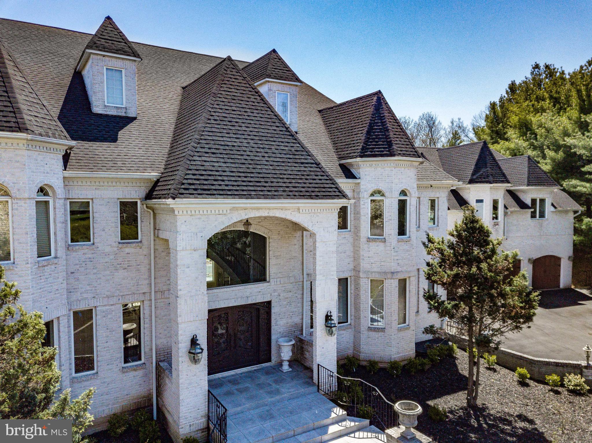PARADISE PINES - Residential