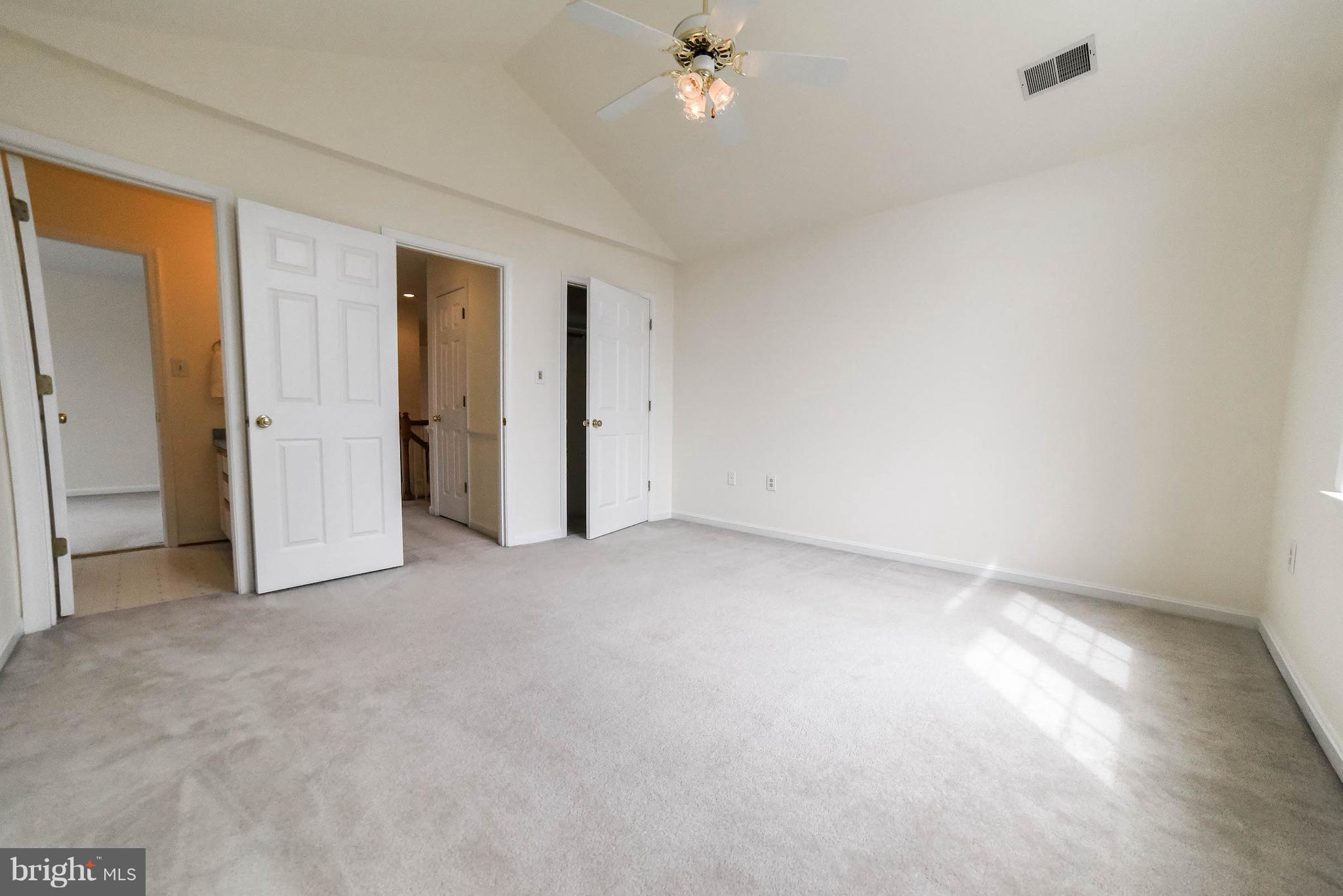 KINGS GRANT LA PLATA - Residential