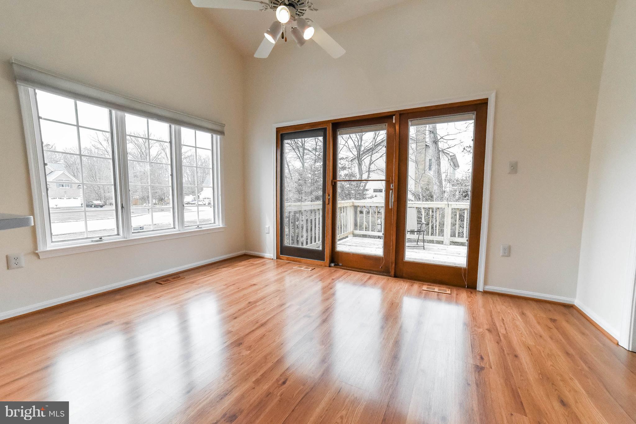 KINGS GRANT LA PLATA - Residential