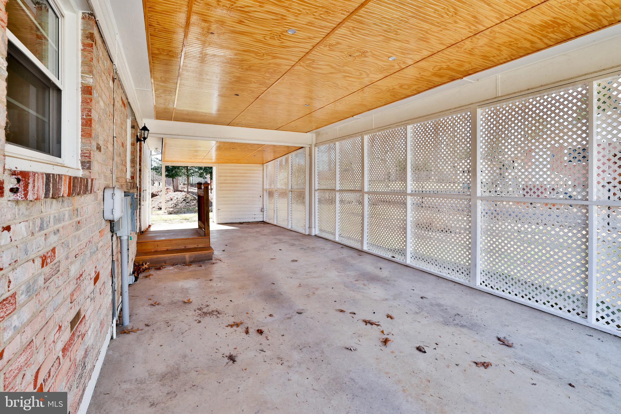 LAKEWAY - Residential