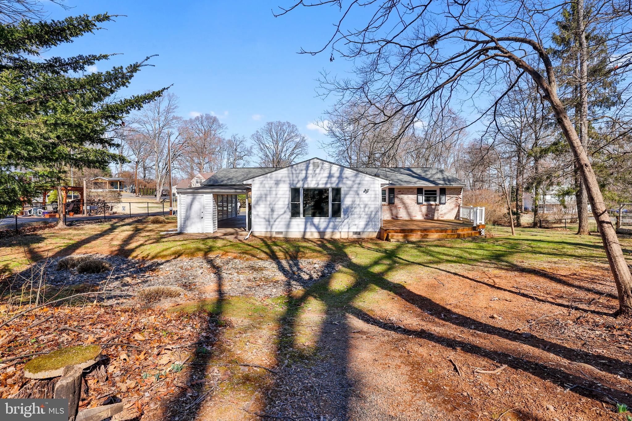 LAKEWAY - Residential