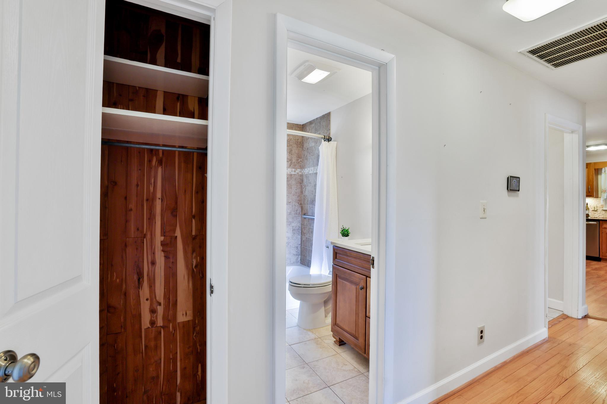 LAKEWAY - Residential