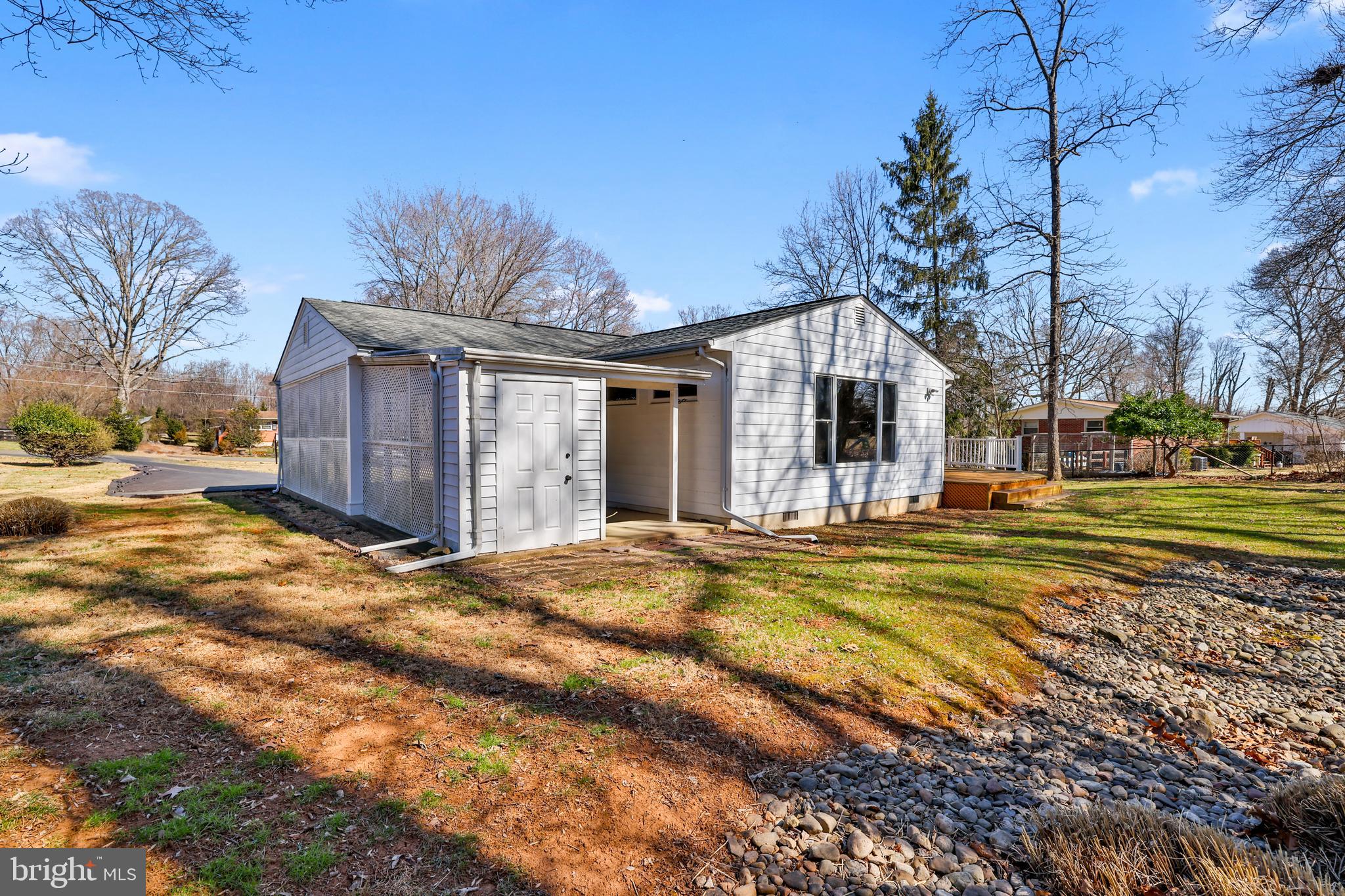 LAKEWAY - Residential