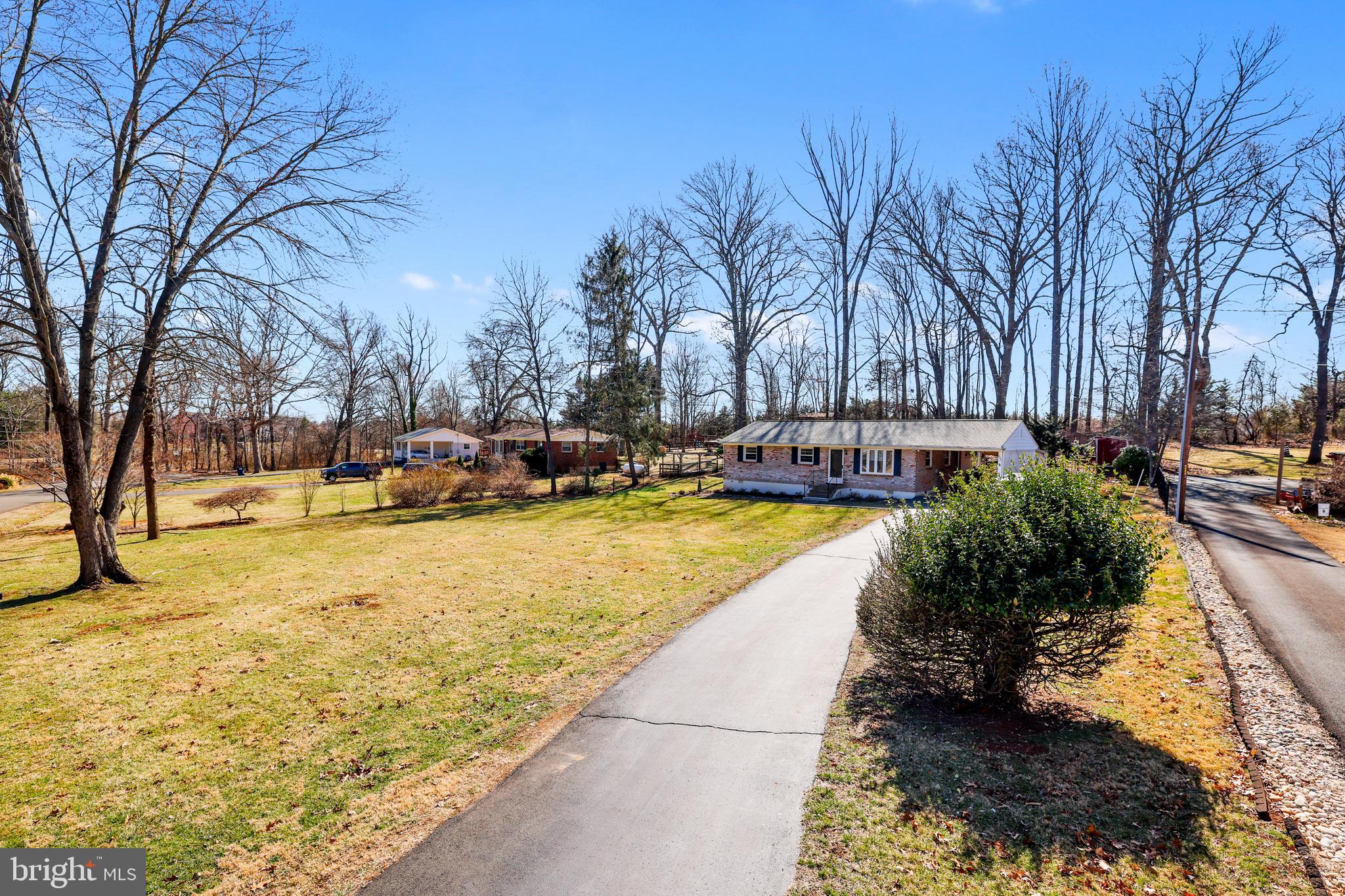 LAKEWAY - Residential