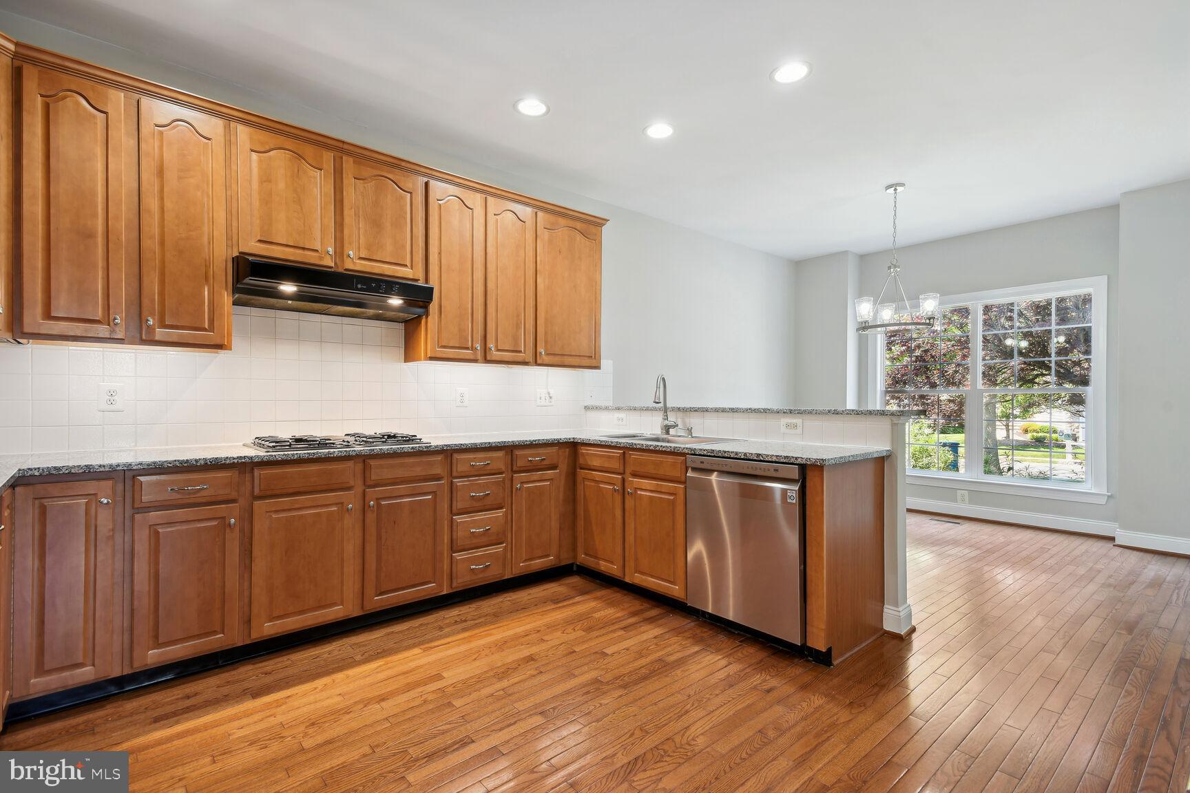 BELMONT COUNTRY CLUB - Residential