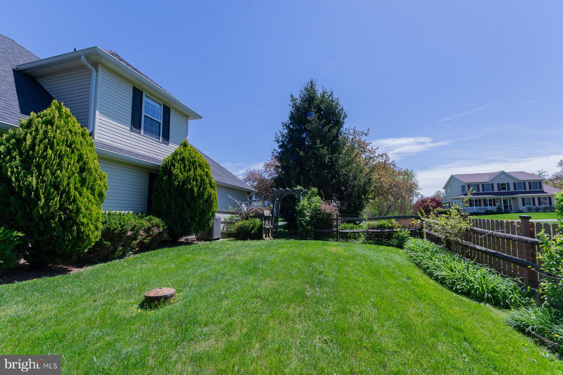 LOCUST HILL - Residential