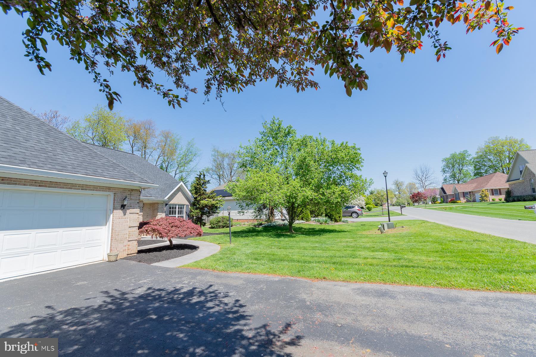 LOCUST HILL - Residential