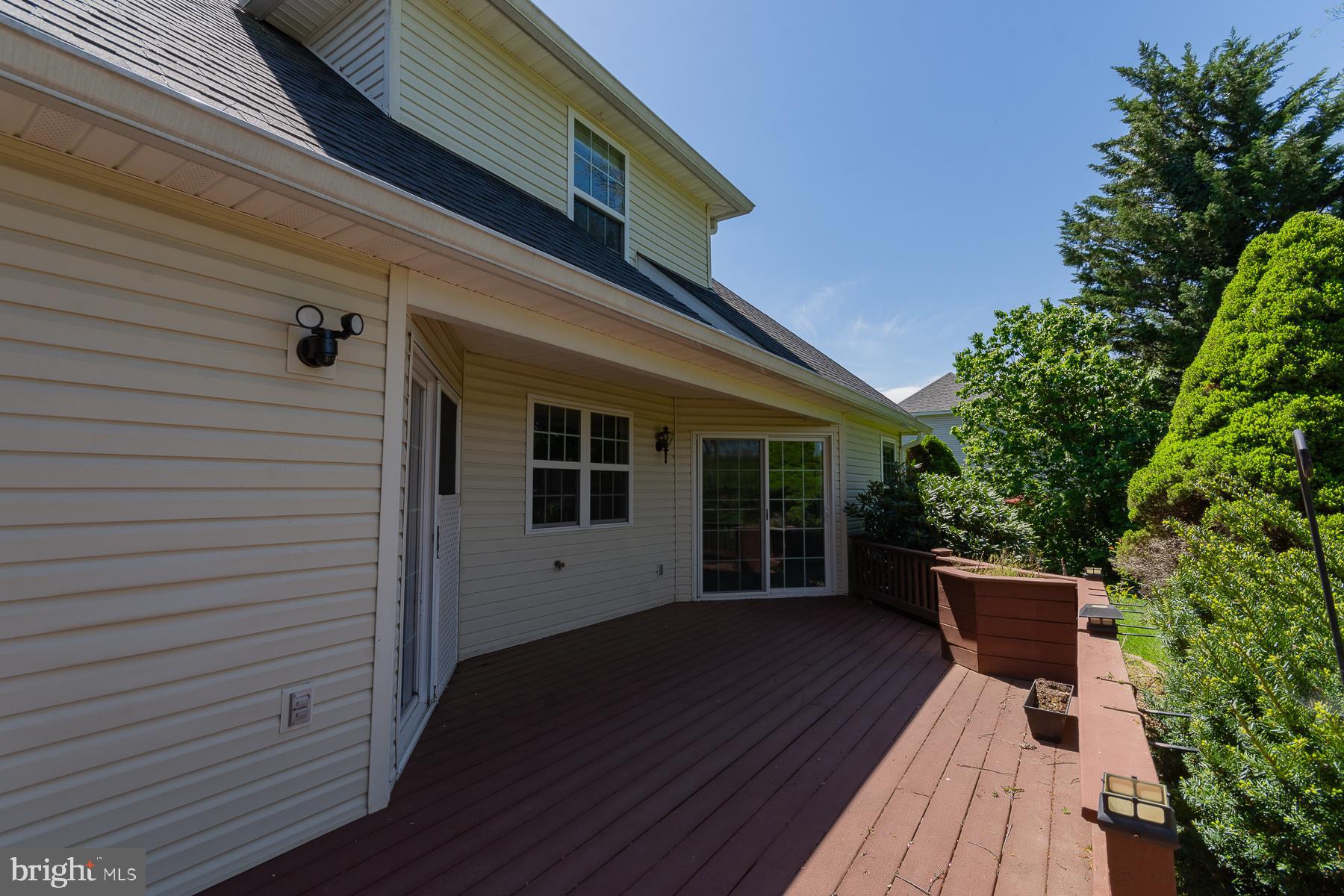 LOCUST HILL - Residential