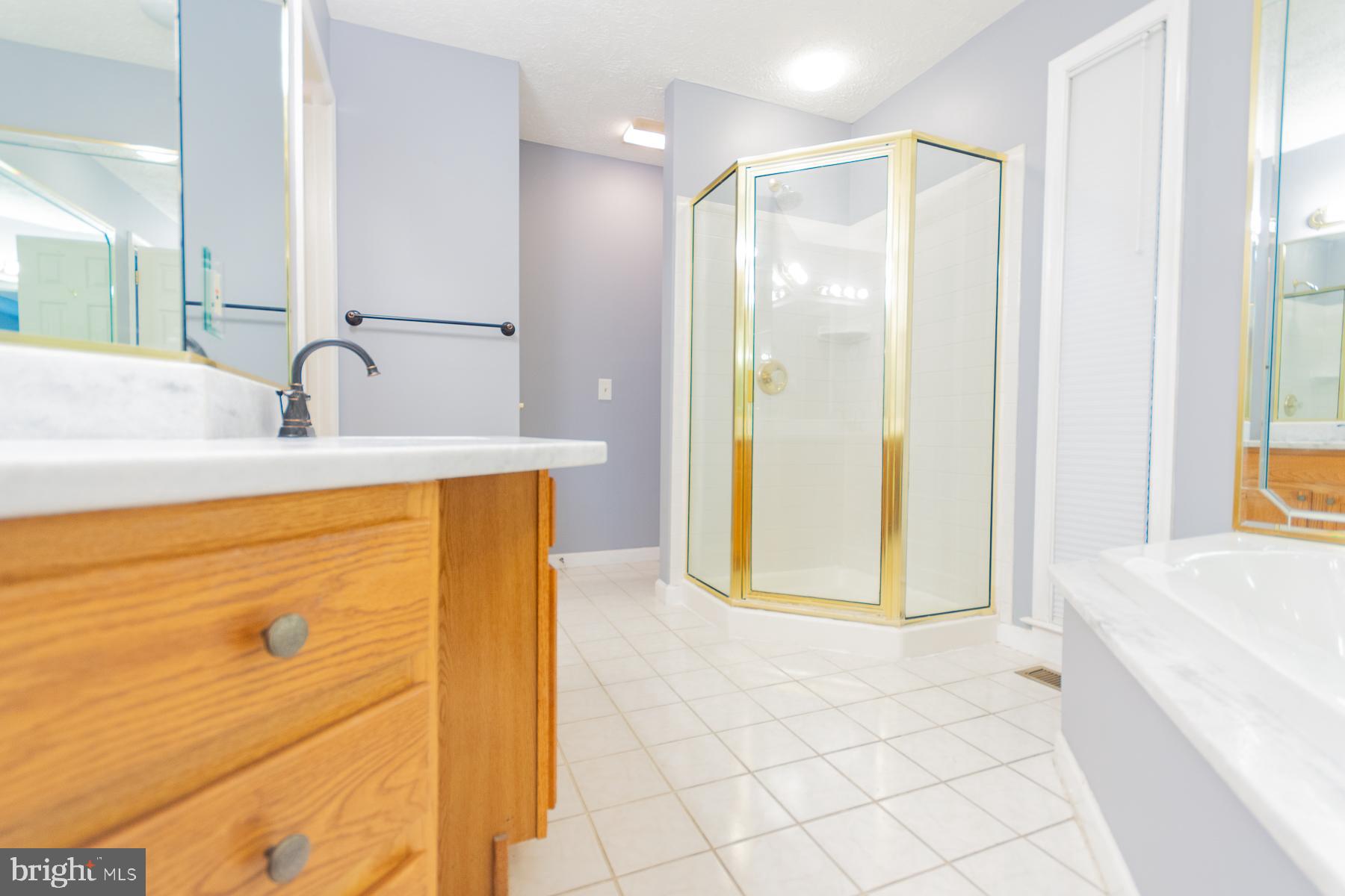 LOCUST HILL - Residential