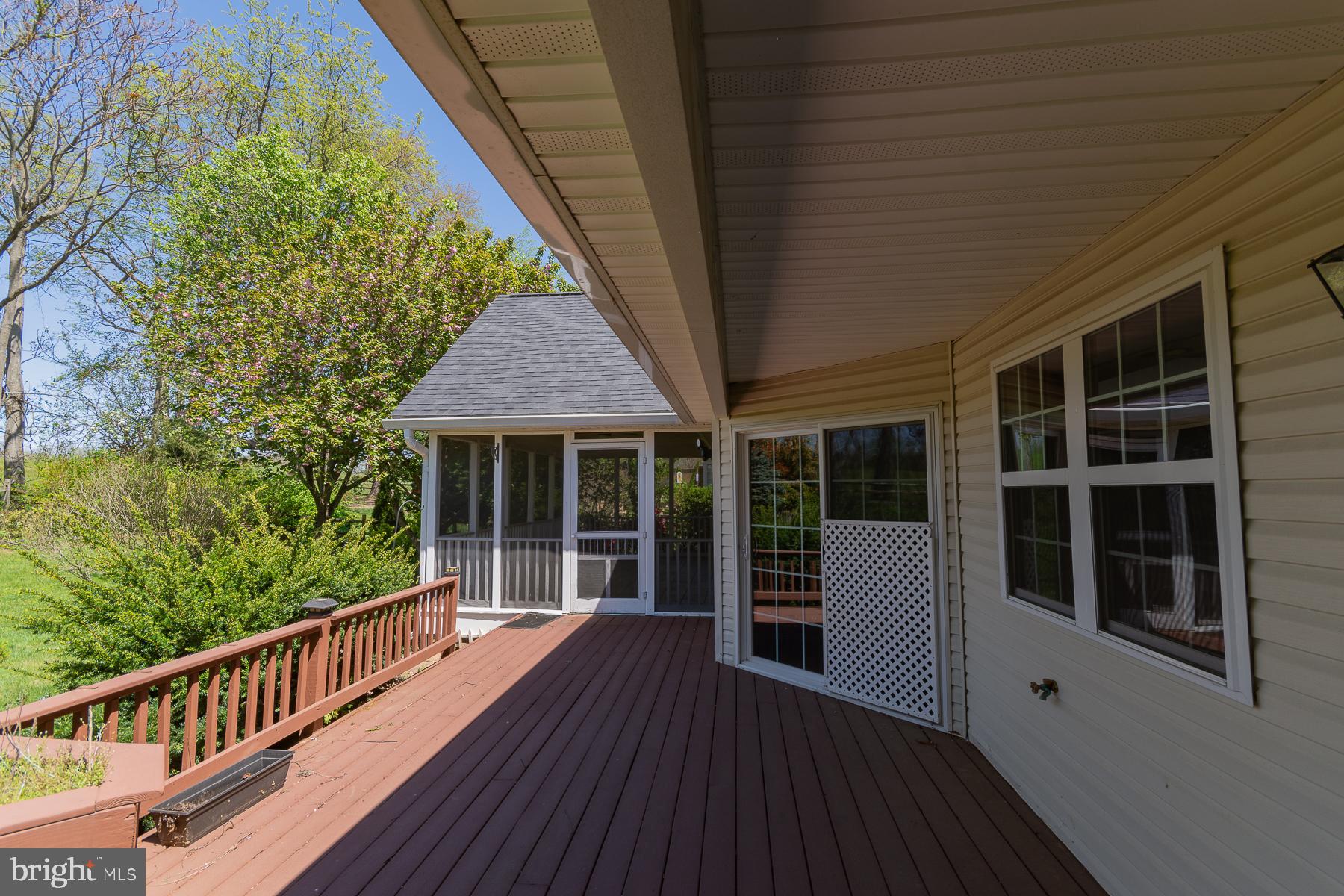 LOCUST HILL - Residential