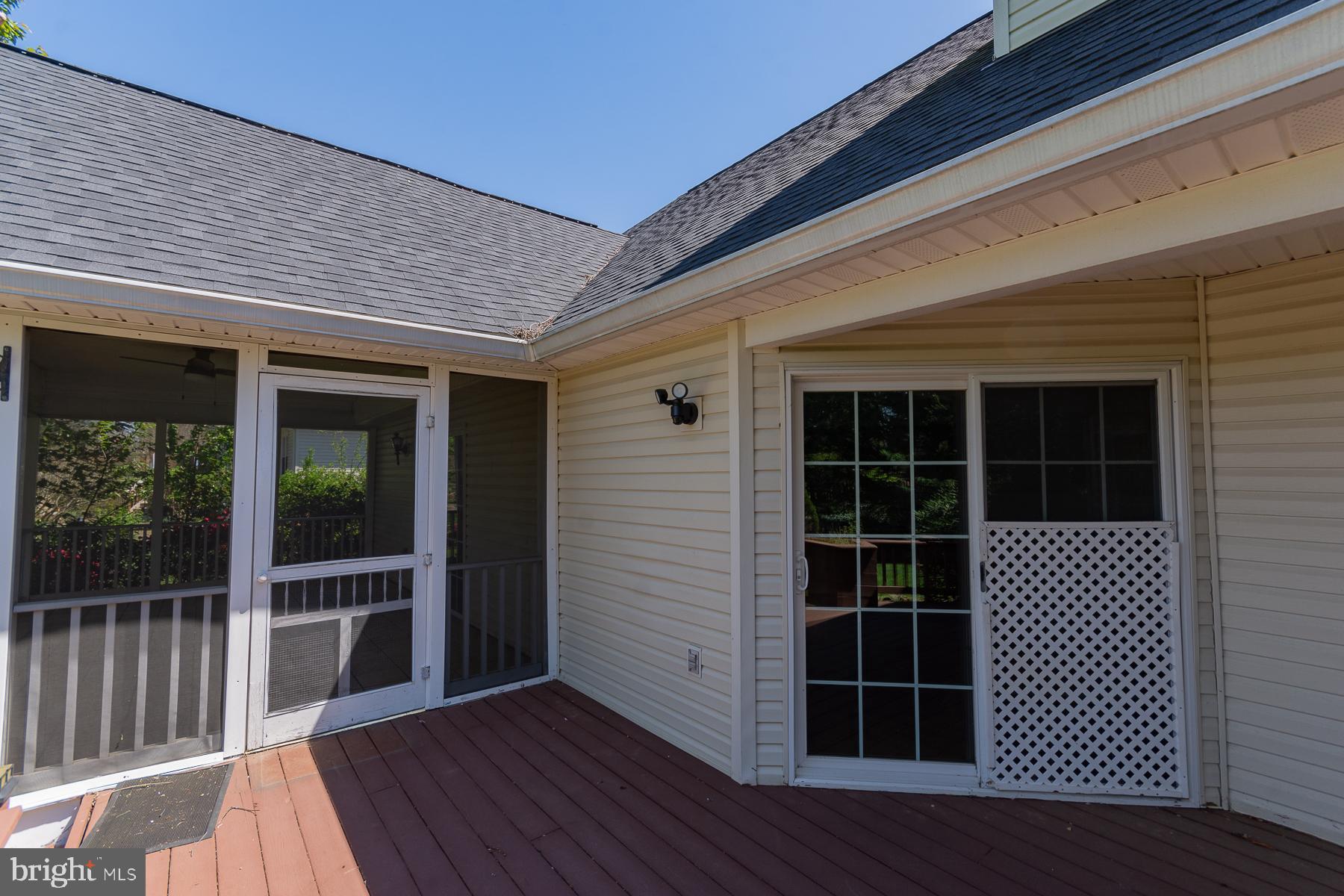 LOCUST HILL - Residential