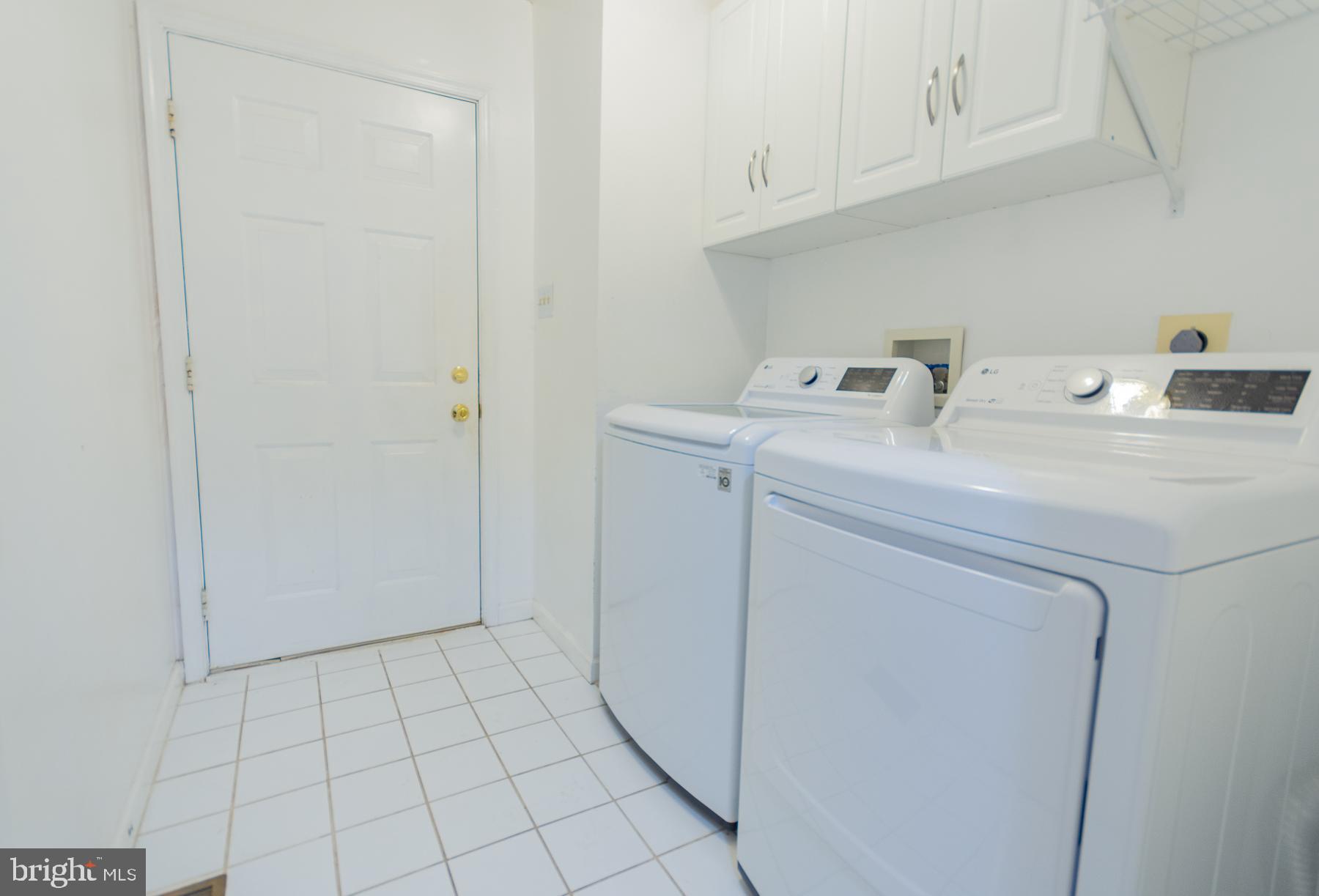 LOCUST HILL - Residential