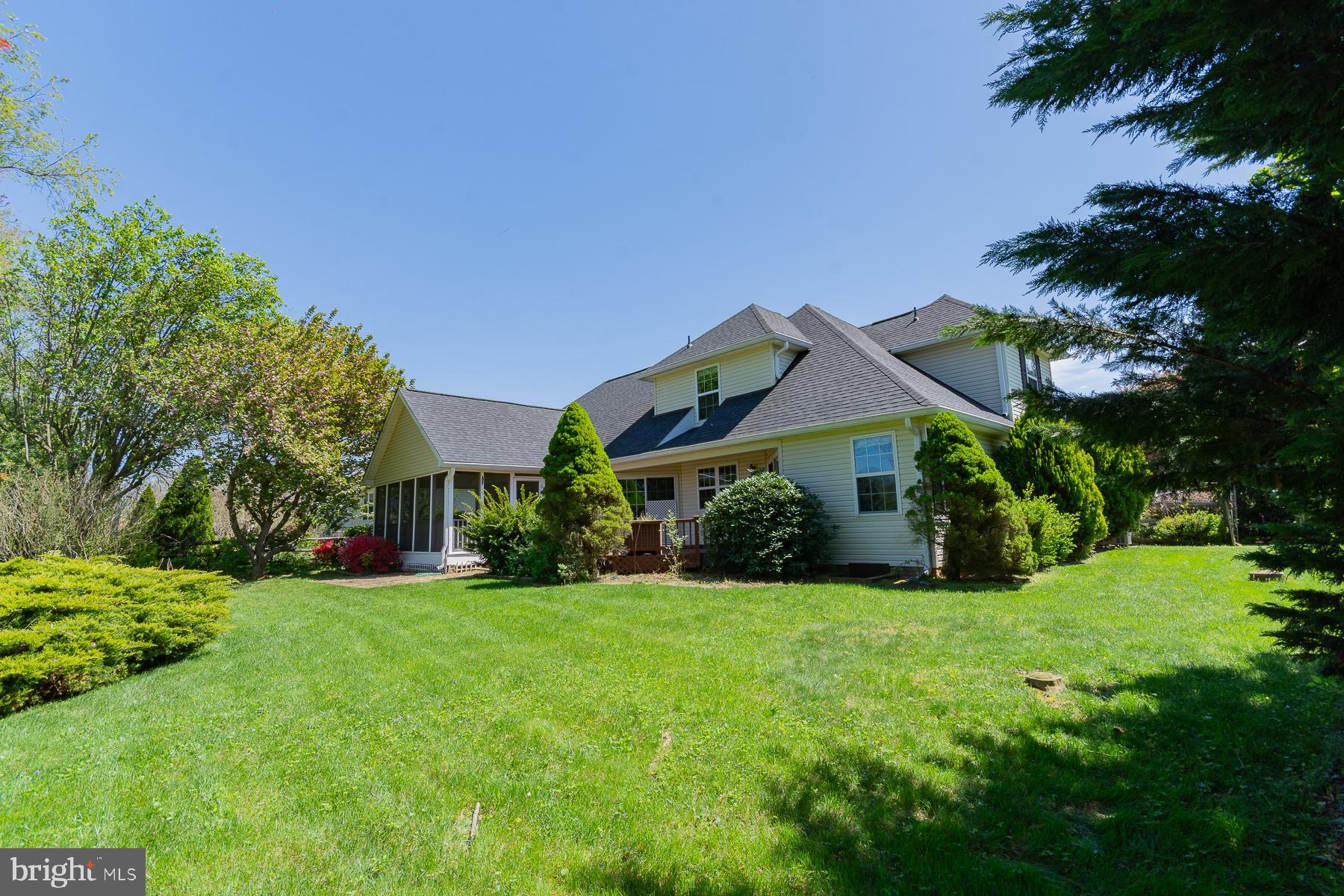 LOCUST HILL - Residential