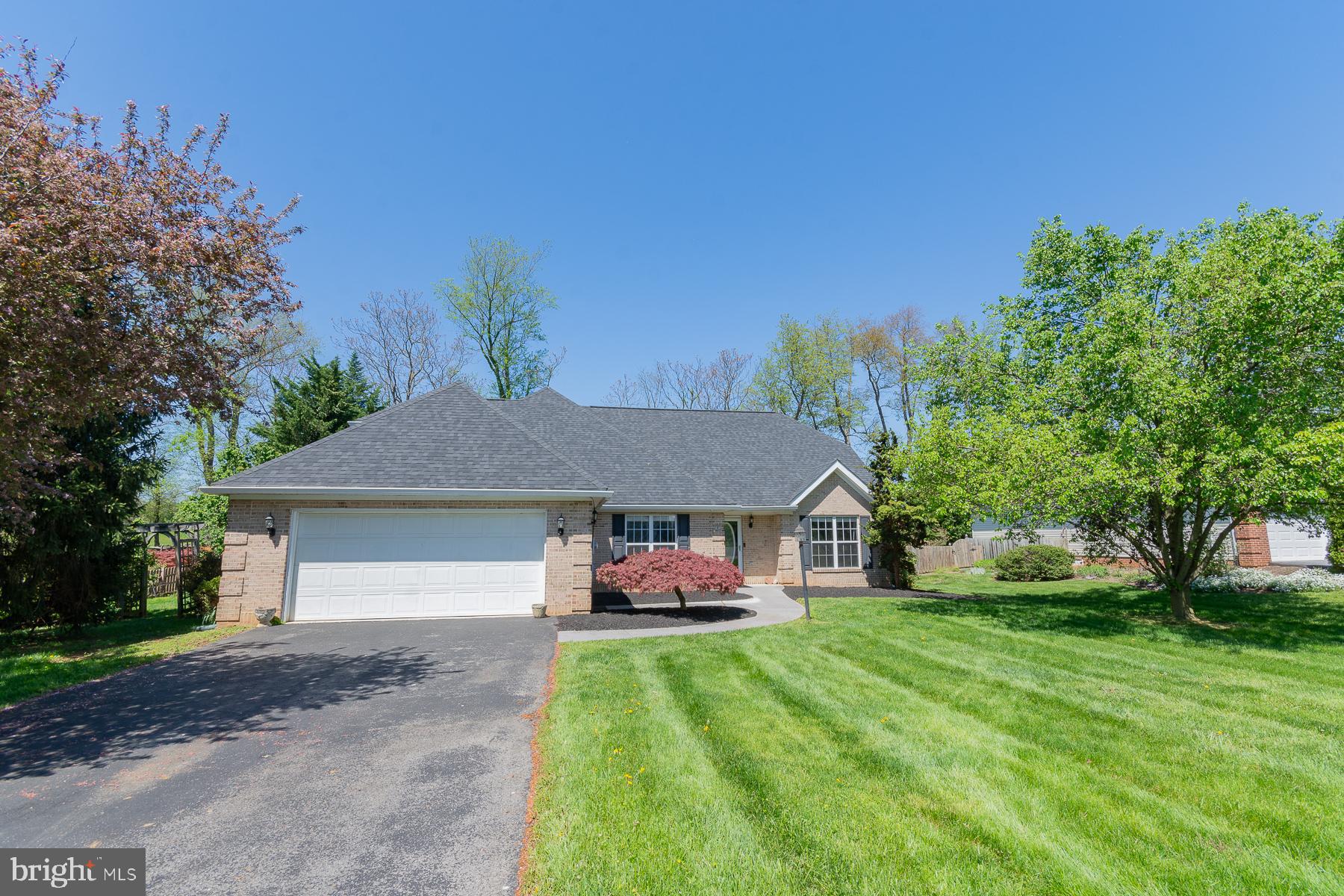 LOCUST HILL - Residential