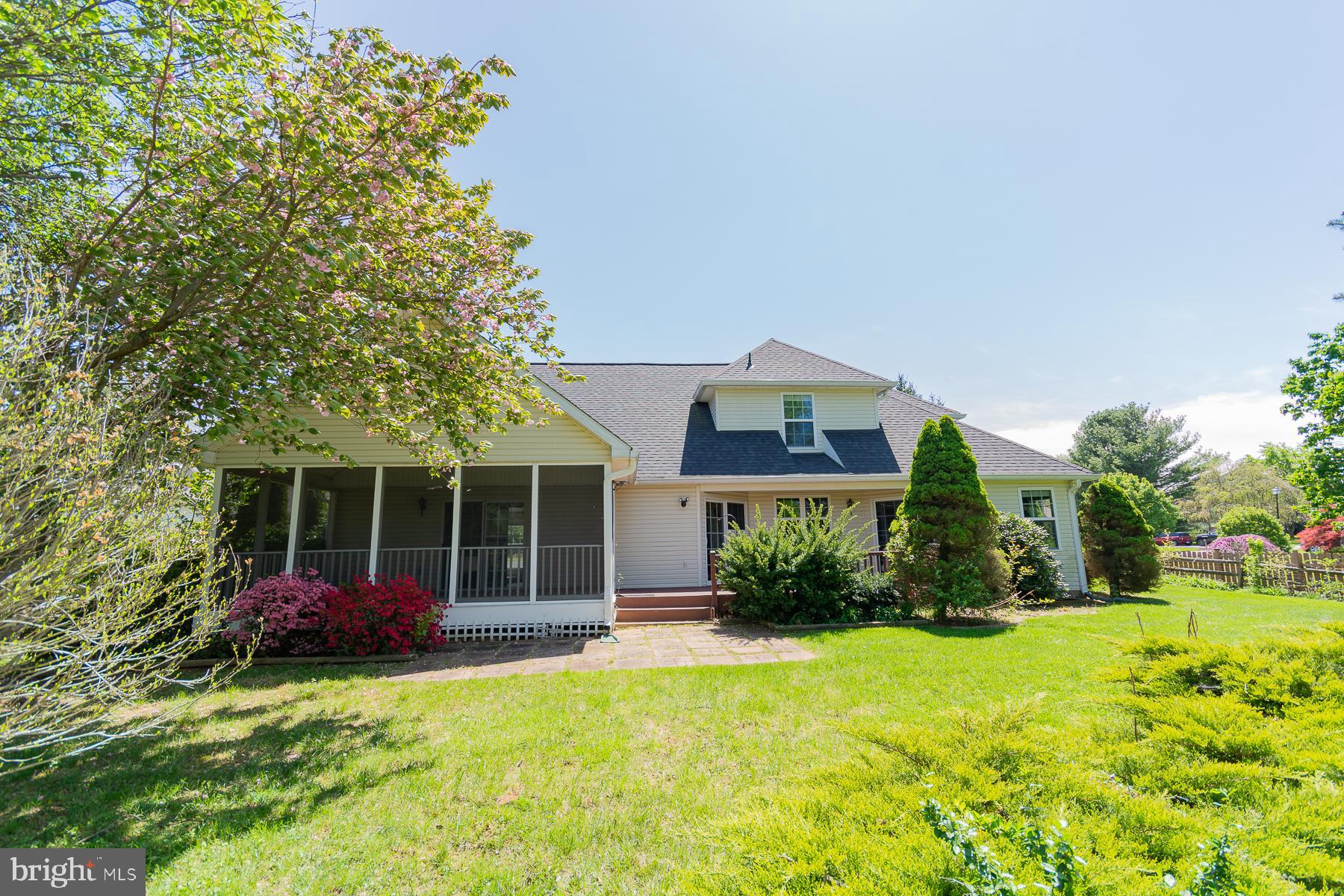 LOCUST HILL - Residential