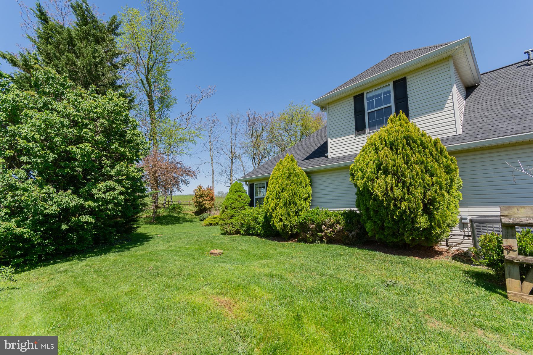 LOCUST HILL - Residential