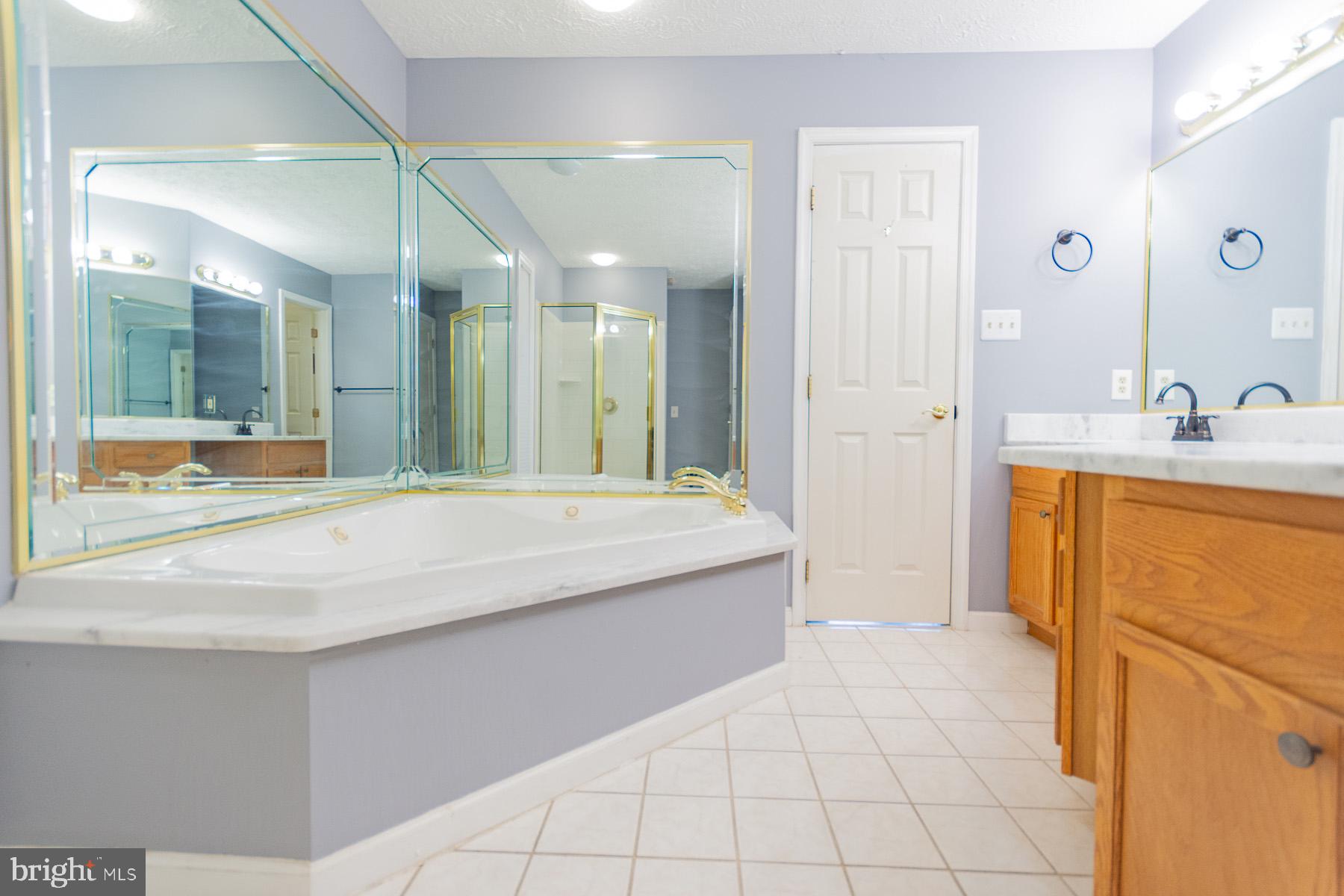 LOCUST HILL - Residential