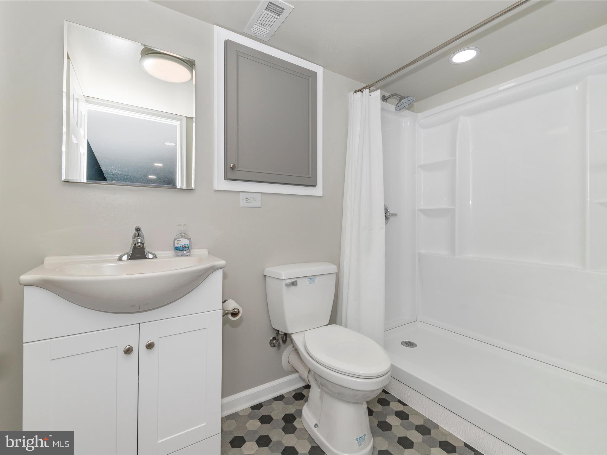 HAGERSTOWN - Residential