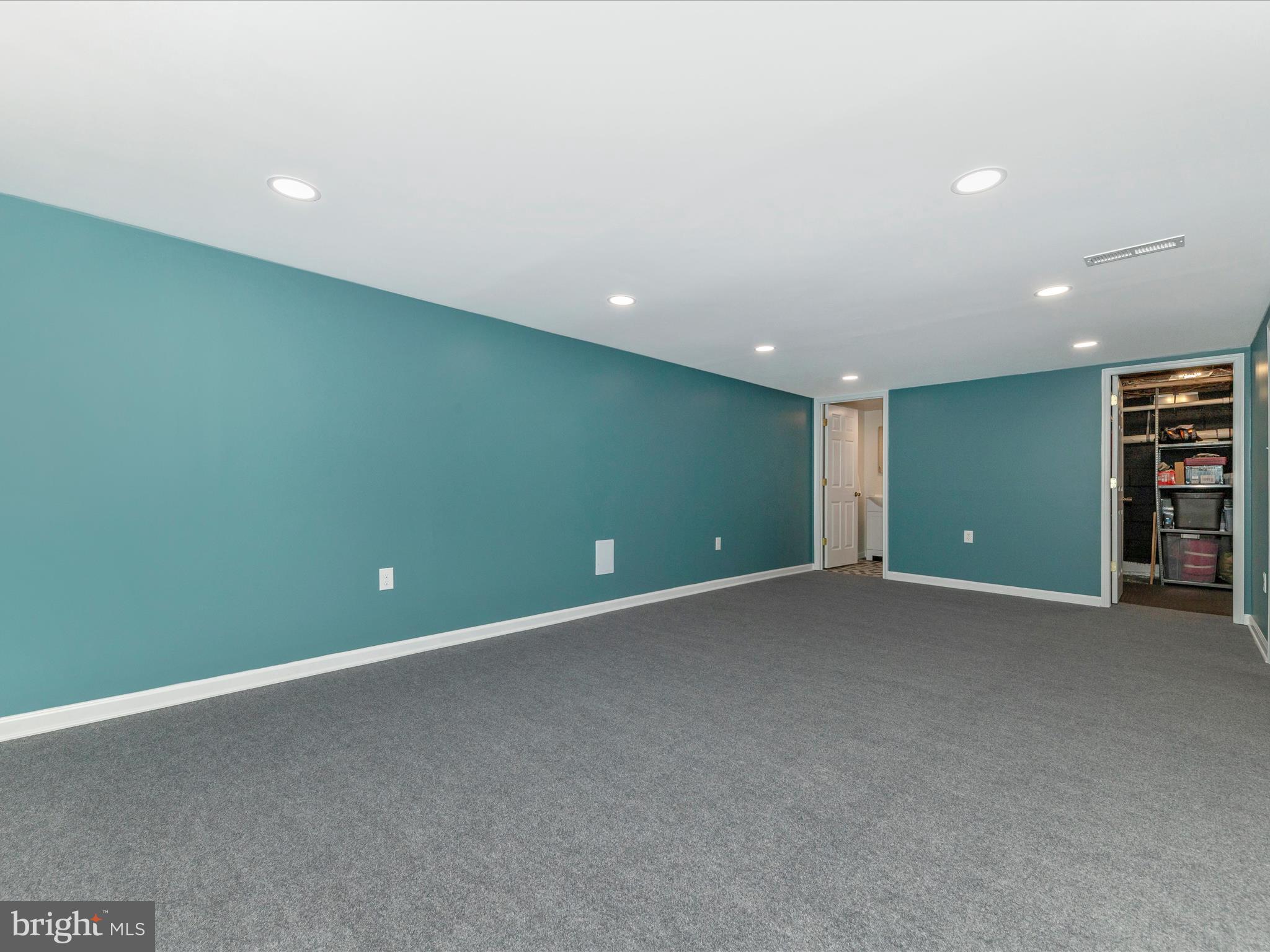 HAGERSTOWN - Residential