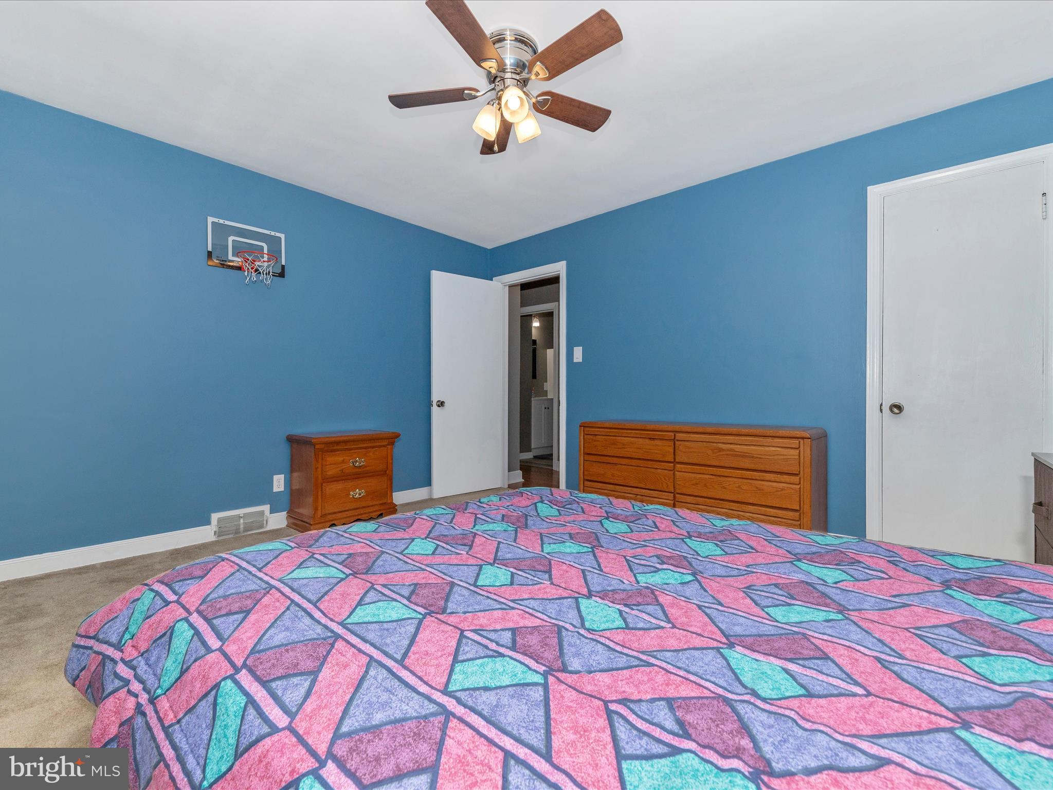 HAGERSTOWN - Residential