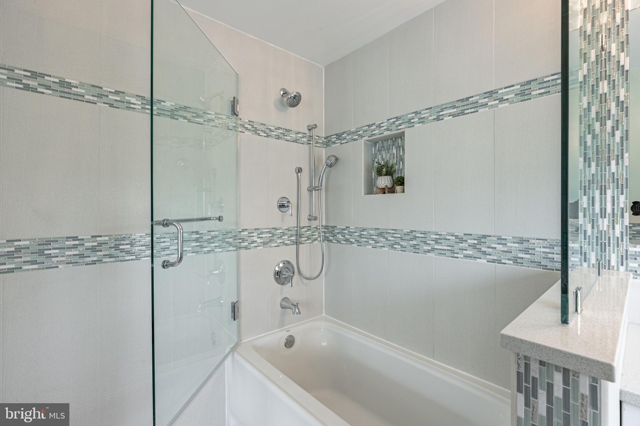 CENTREVILLE GREEN - Residential