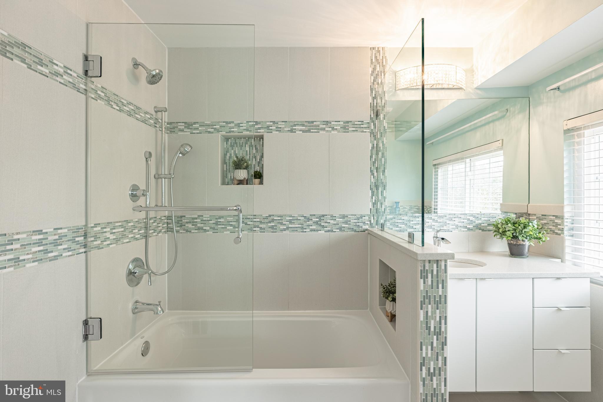 CENTREVILLE GREEN - Residential