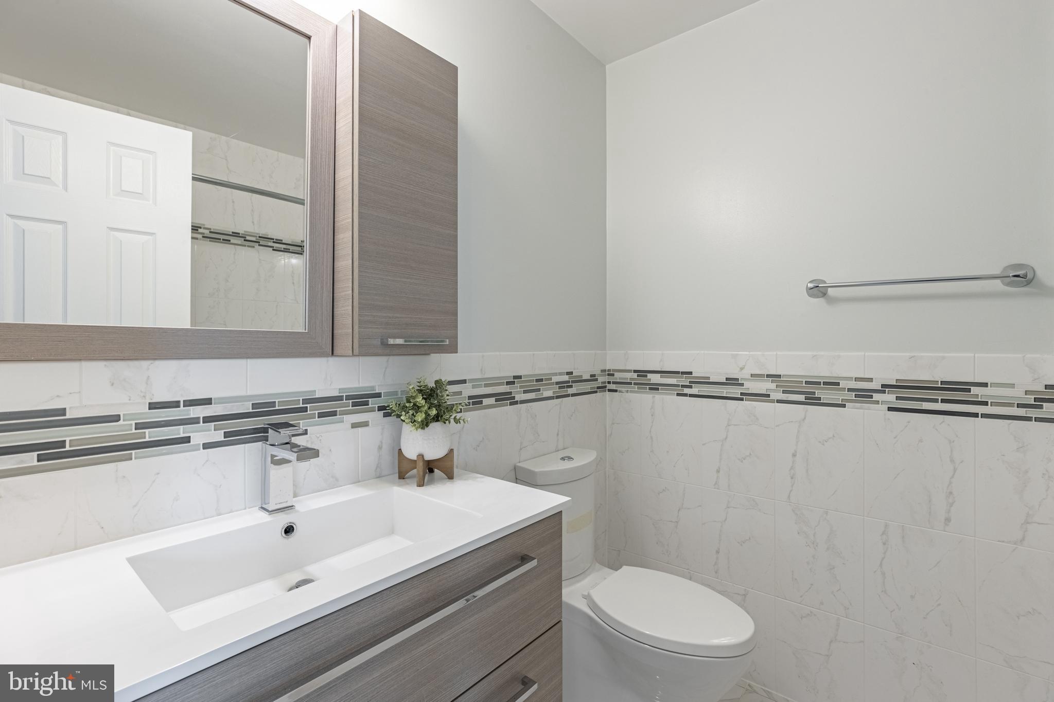 CENTREVILLE GREEN - Residential