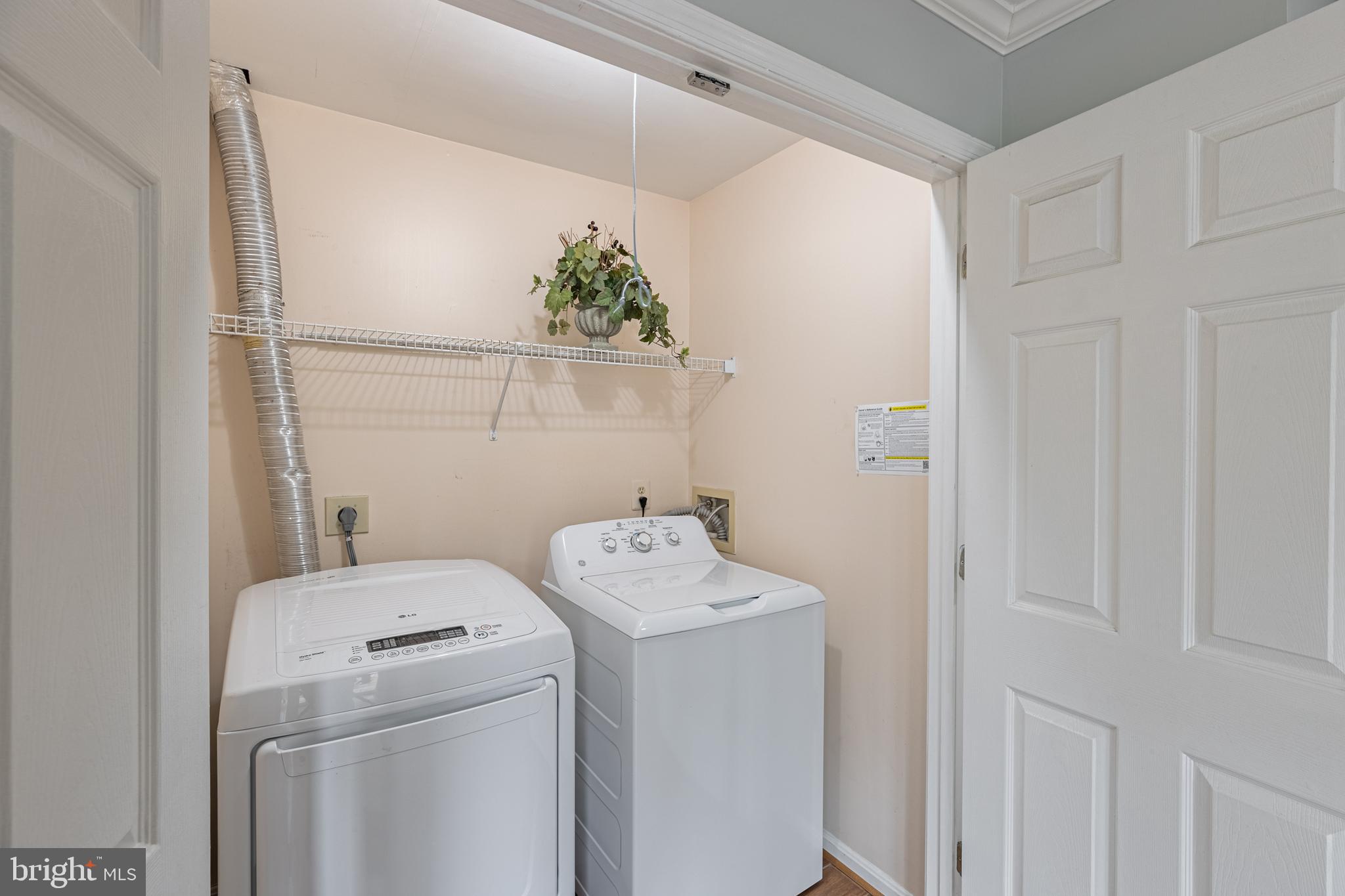 CENTREVILLE GREEN - Residential