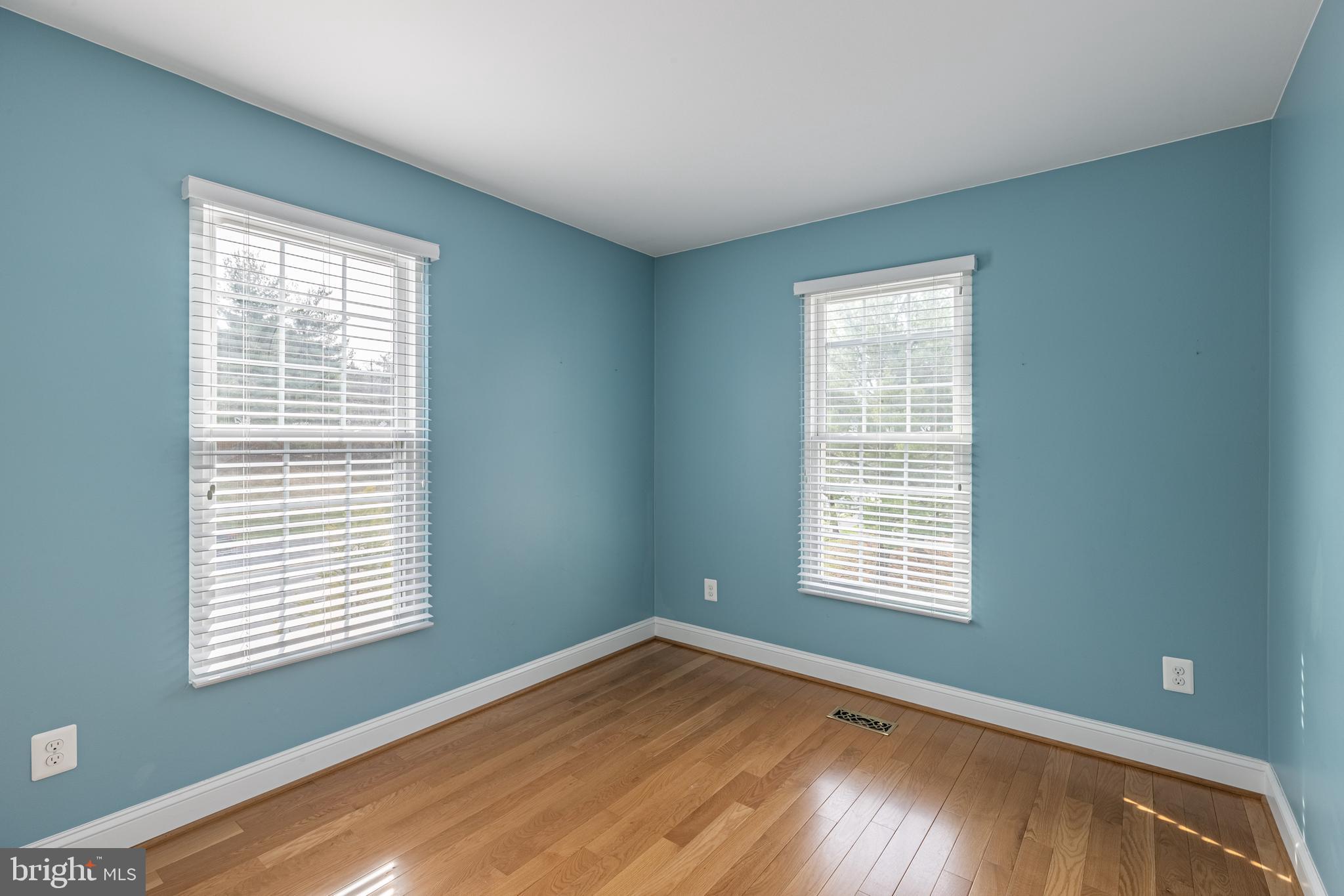 CENTREVILLE GREEN - Residential