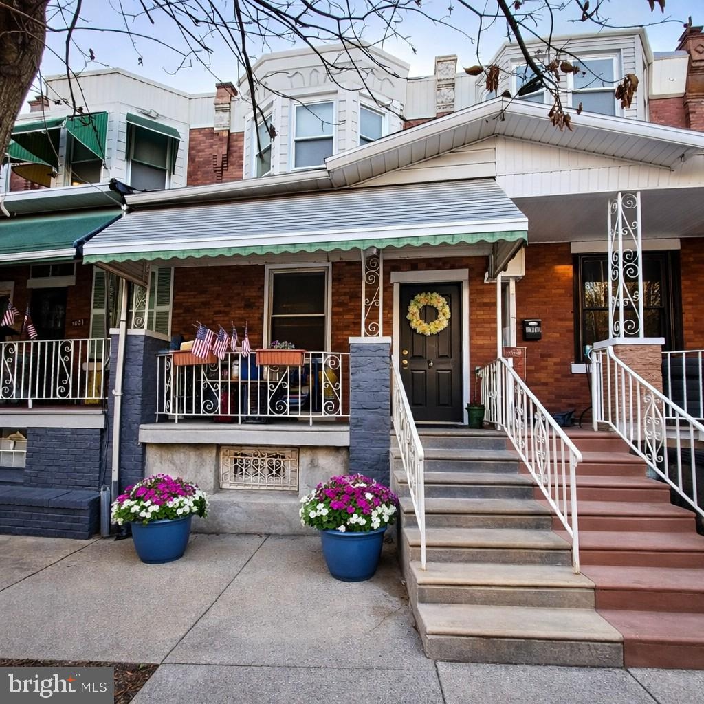 2821 N MARSTON STREET