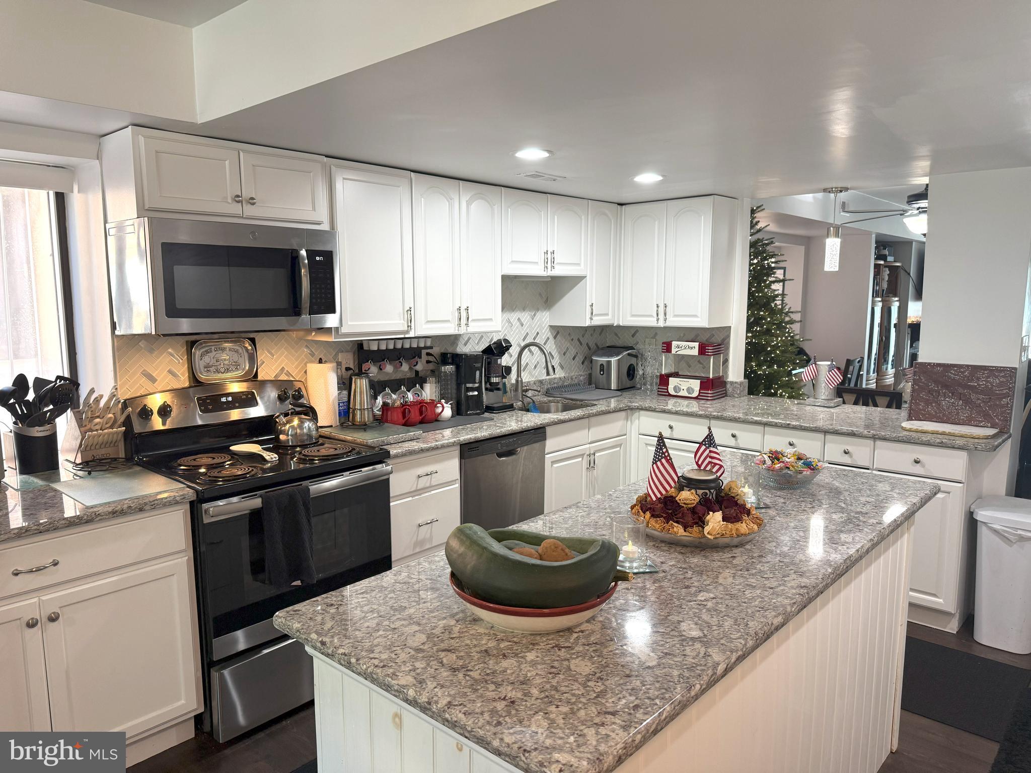 STONY BROOK - Residential