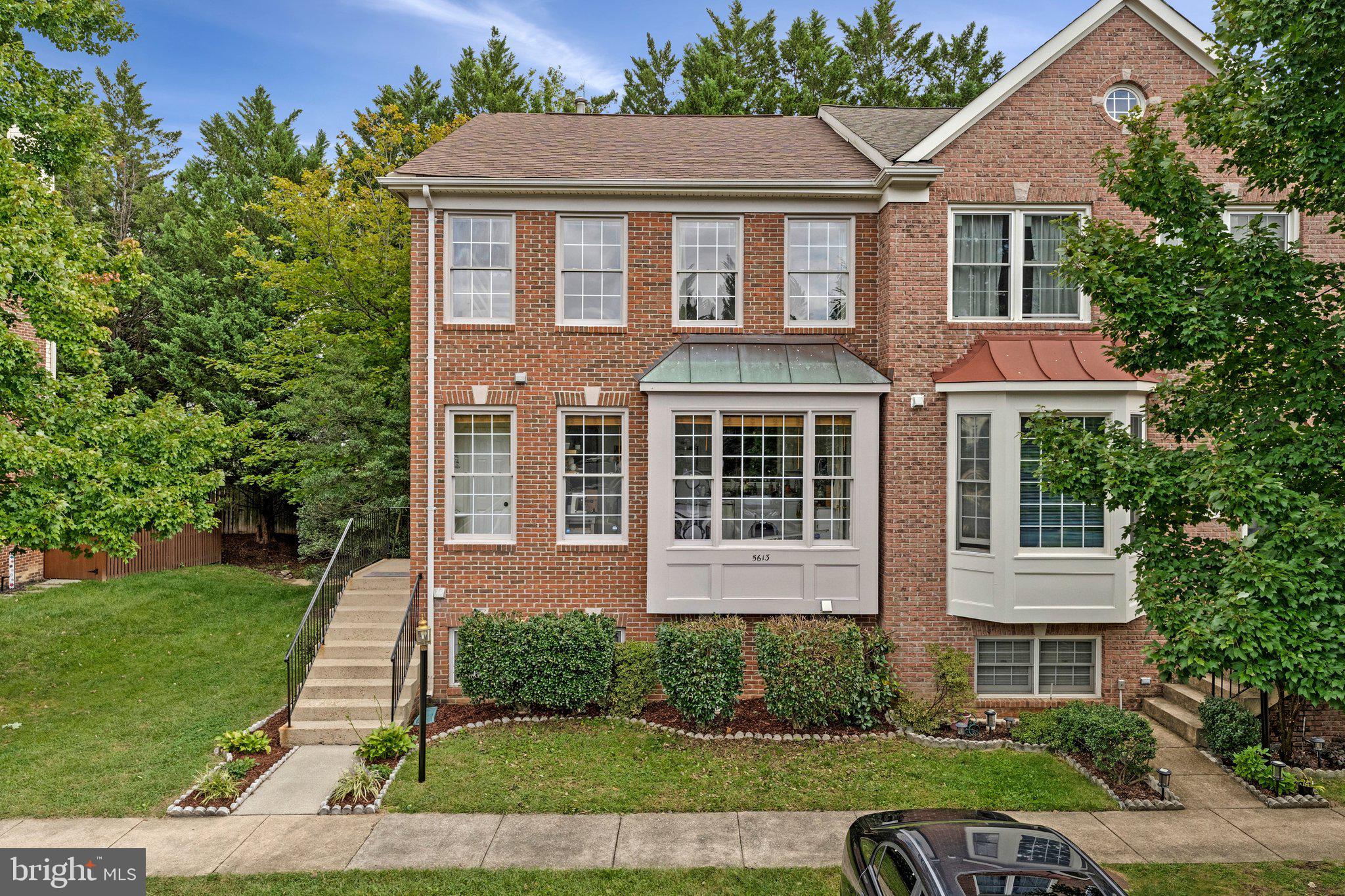 5613 BROOKLAND COURT