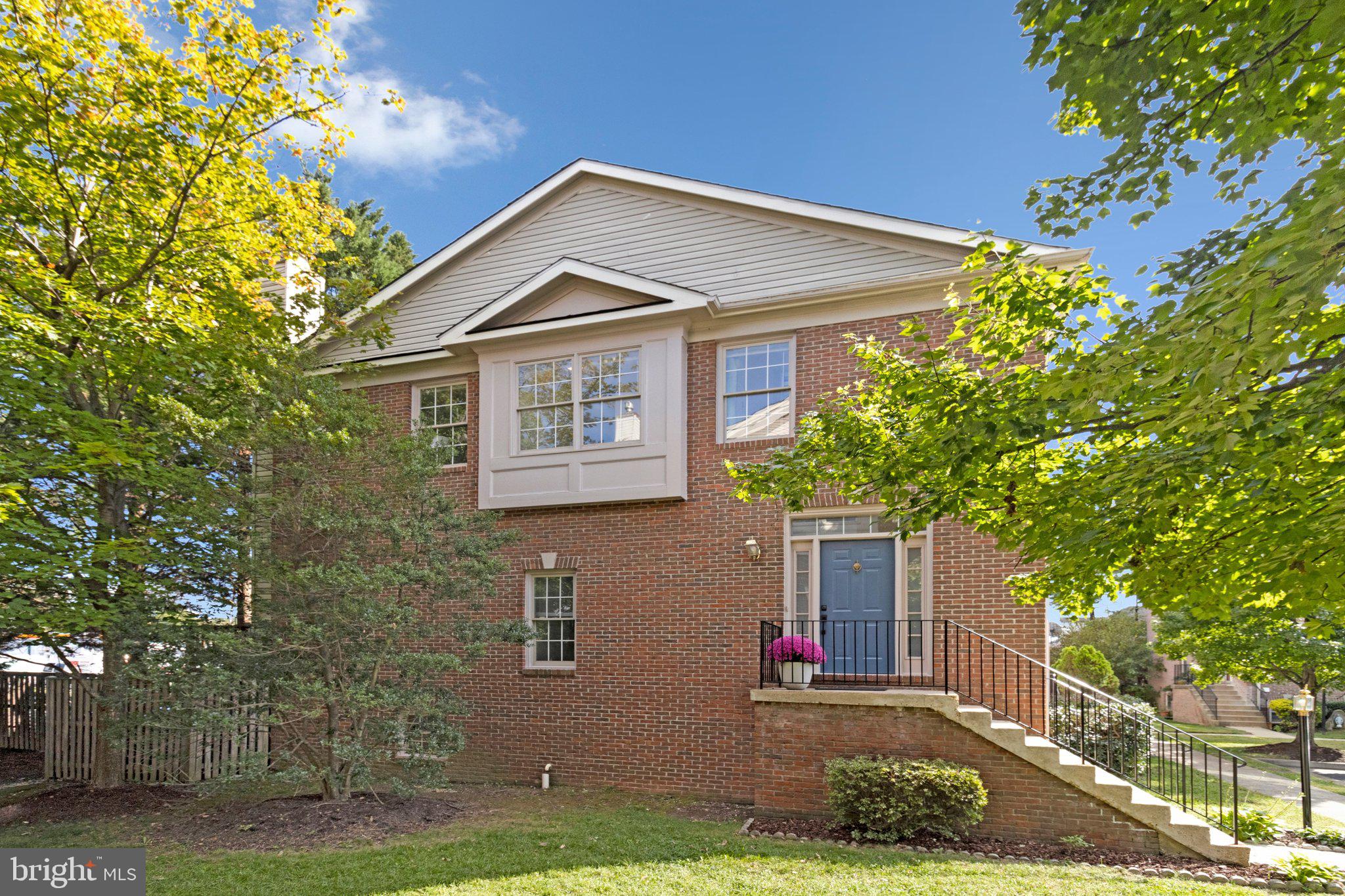 5613 BROOKLAND COURT