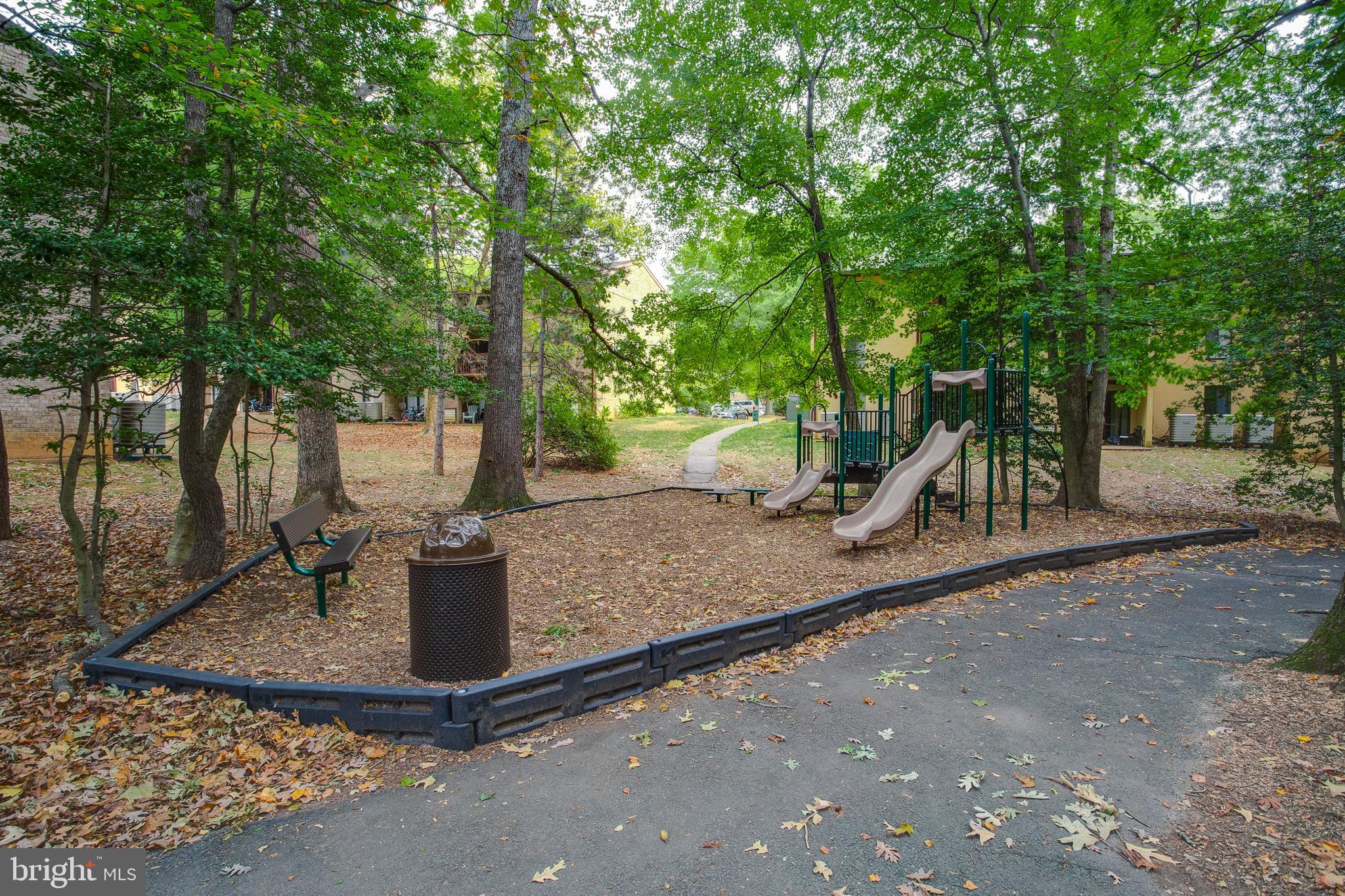 SHADOWOOD - Residential